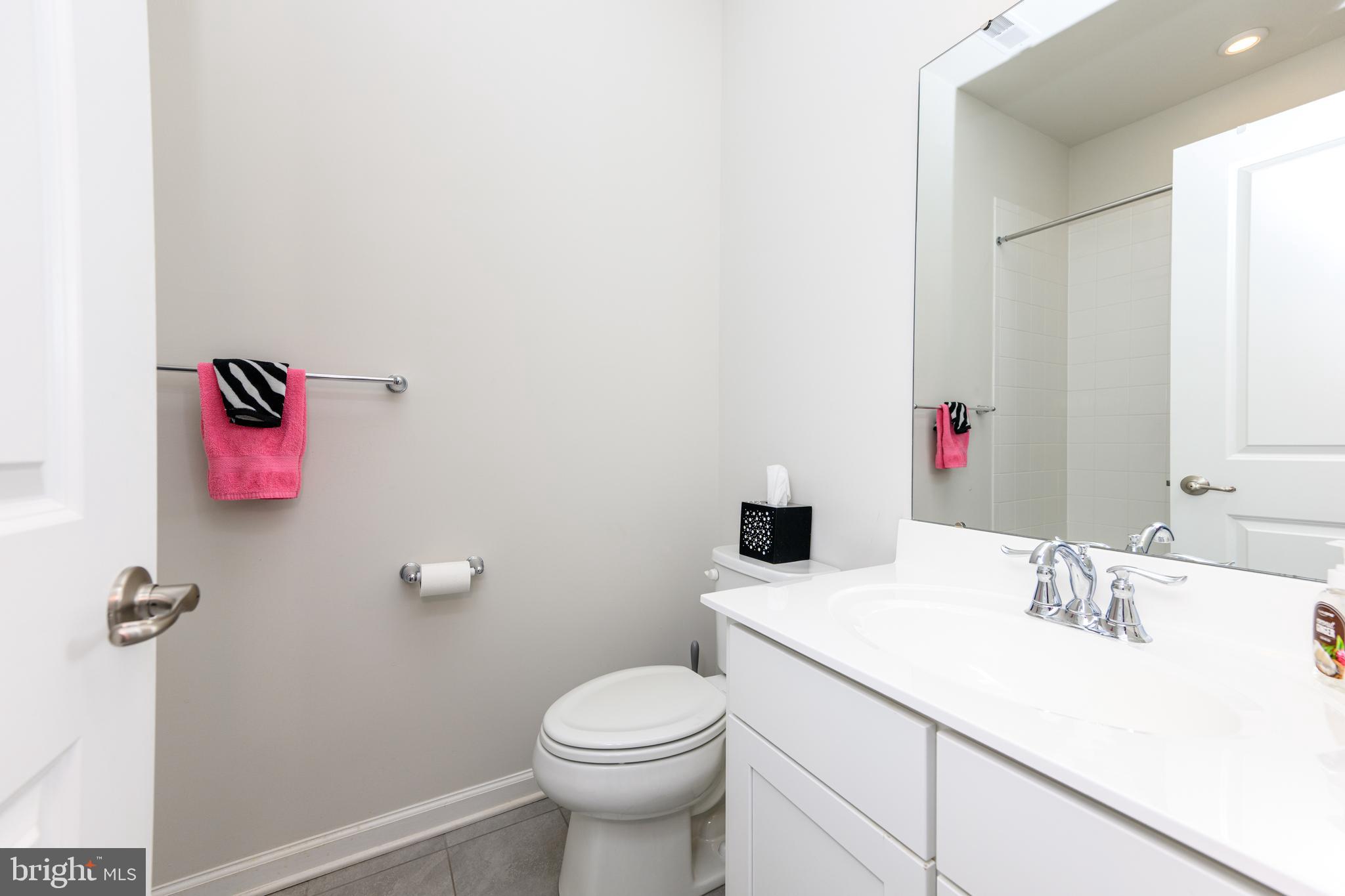 MONTGOMERY VIEW - Residential