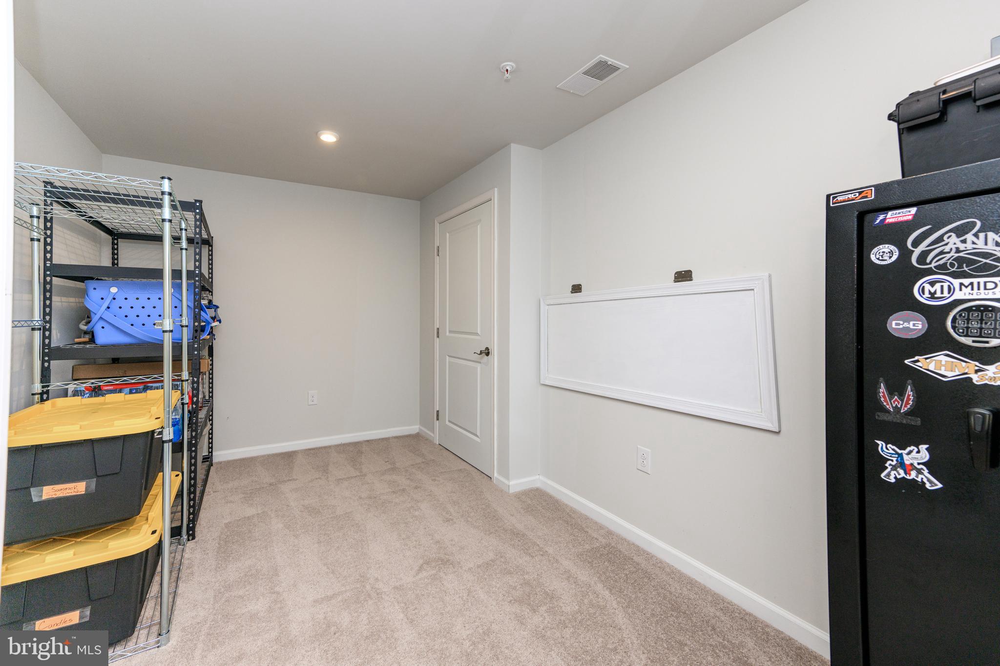 MONTGOMERY VIEW - Residential