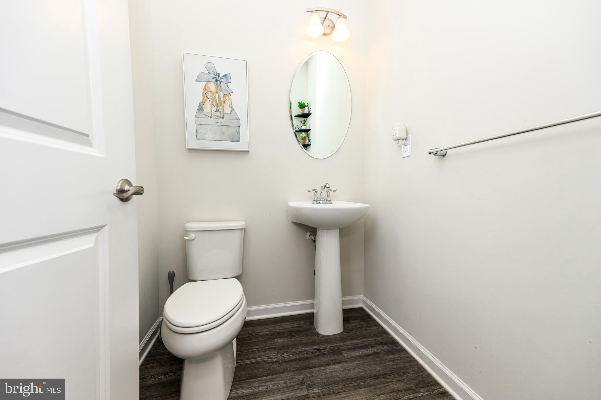 MONTGOMERY VIEW - Residential