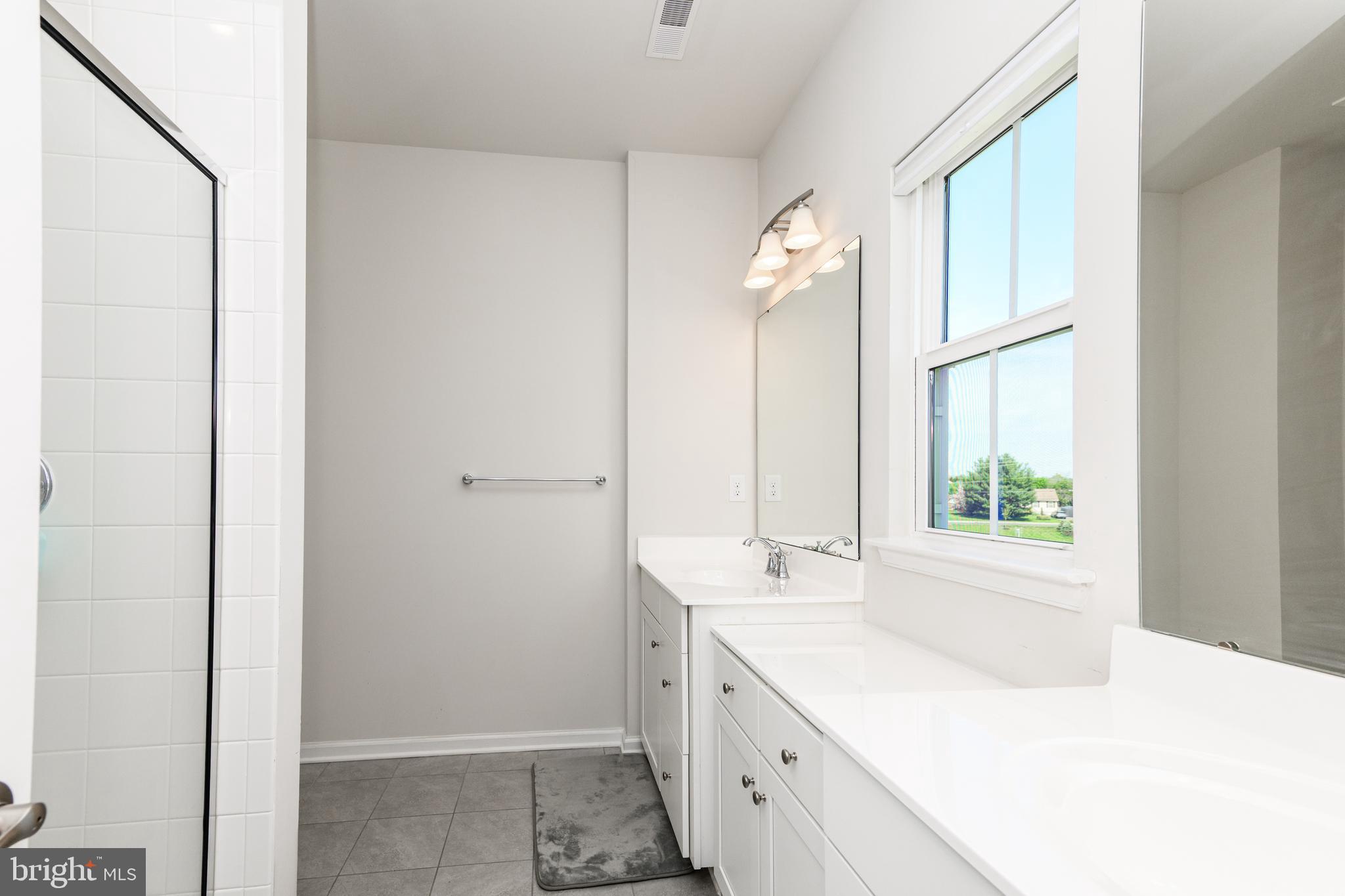 MONTGOMERY VIEW - Residential