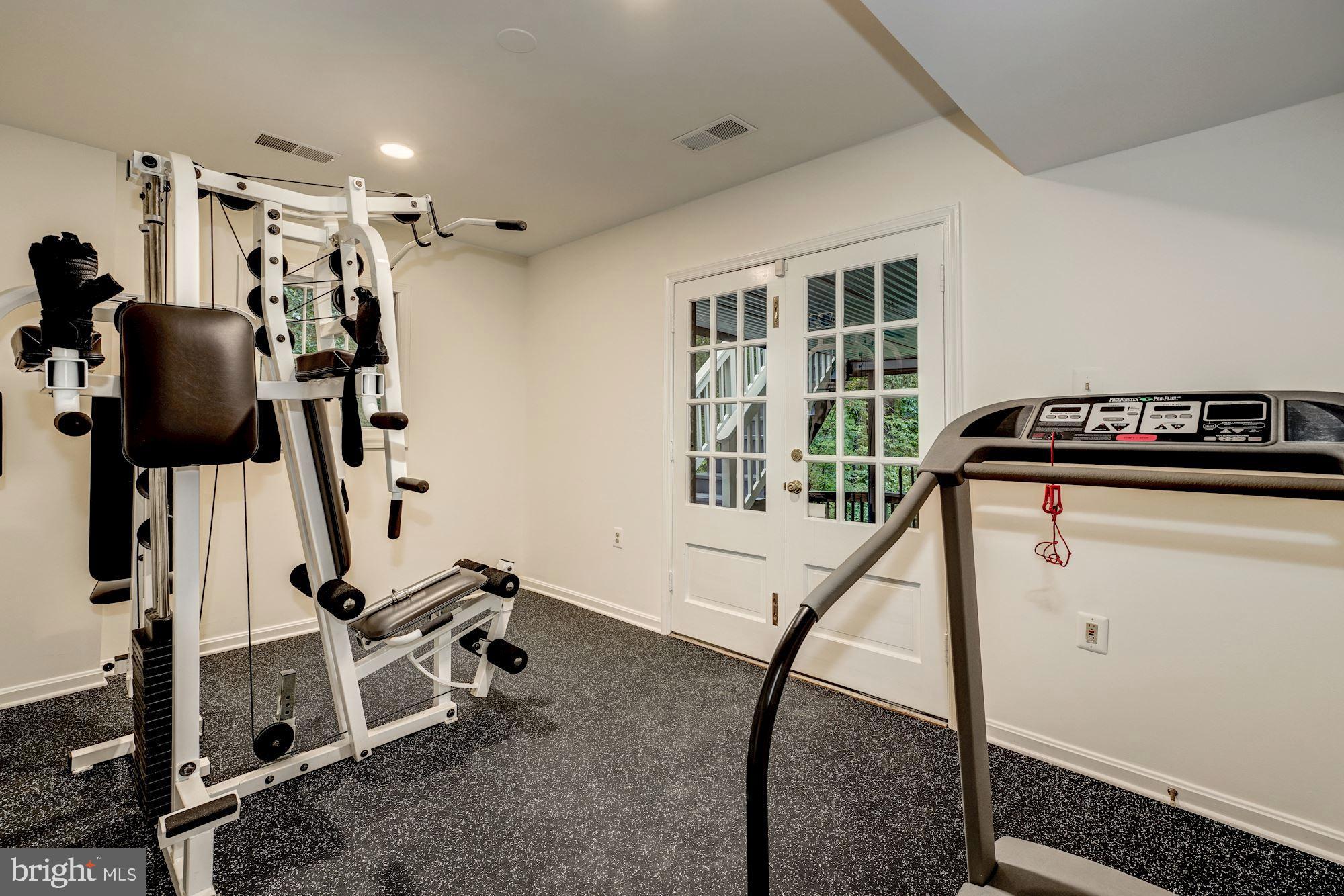 CONGRESSIONAL FOREST - Residential