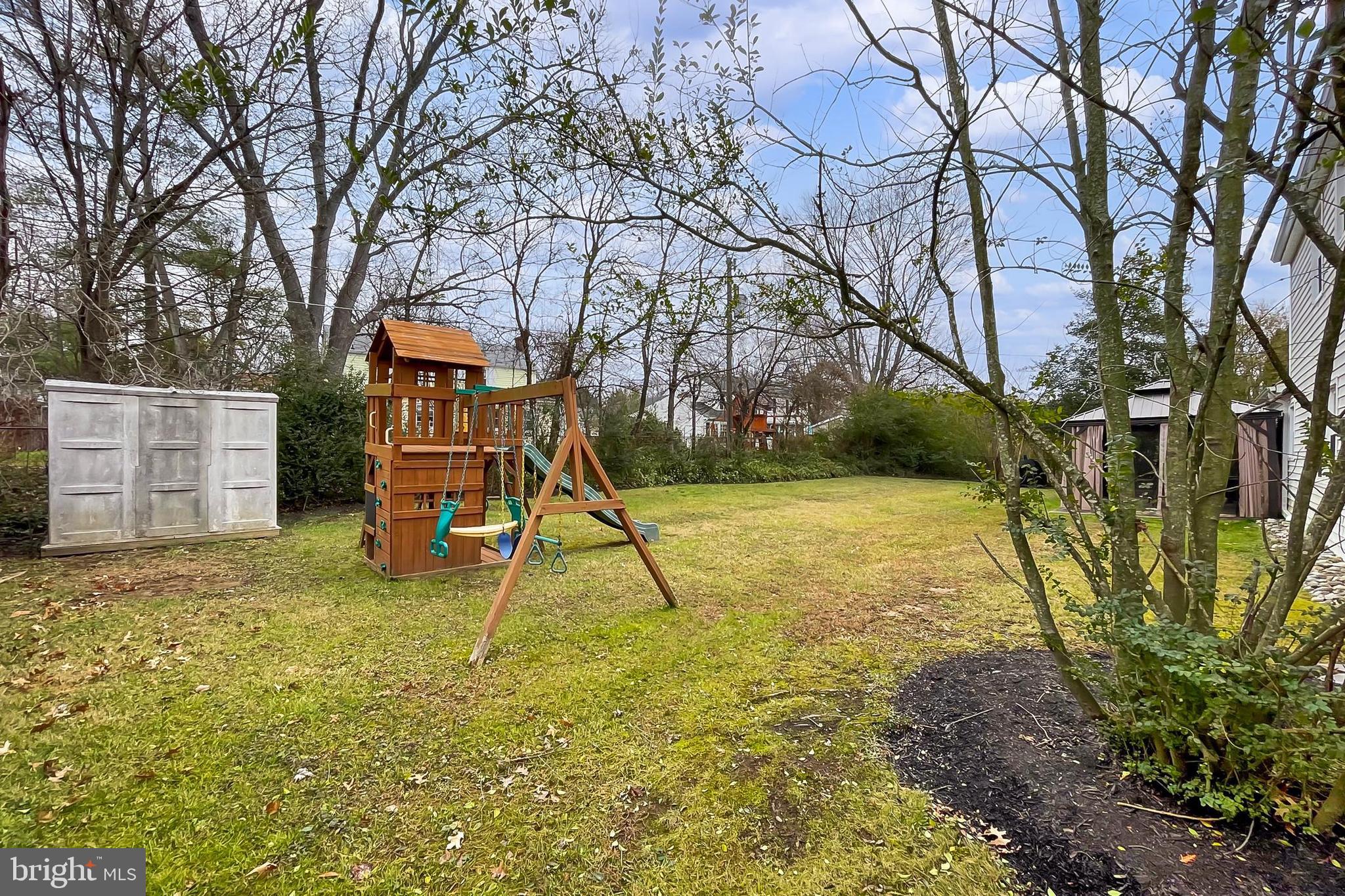 GREENBRIAR - Residential Lease