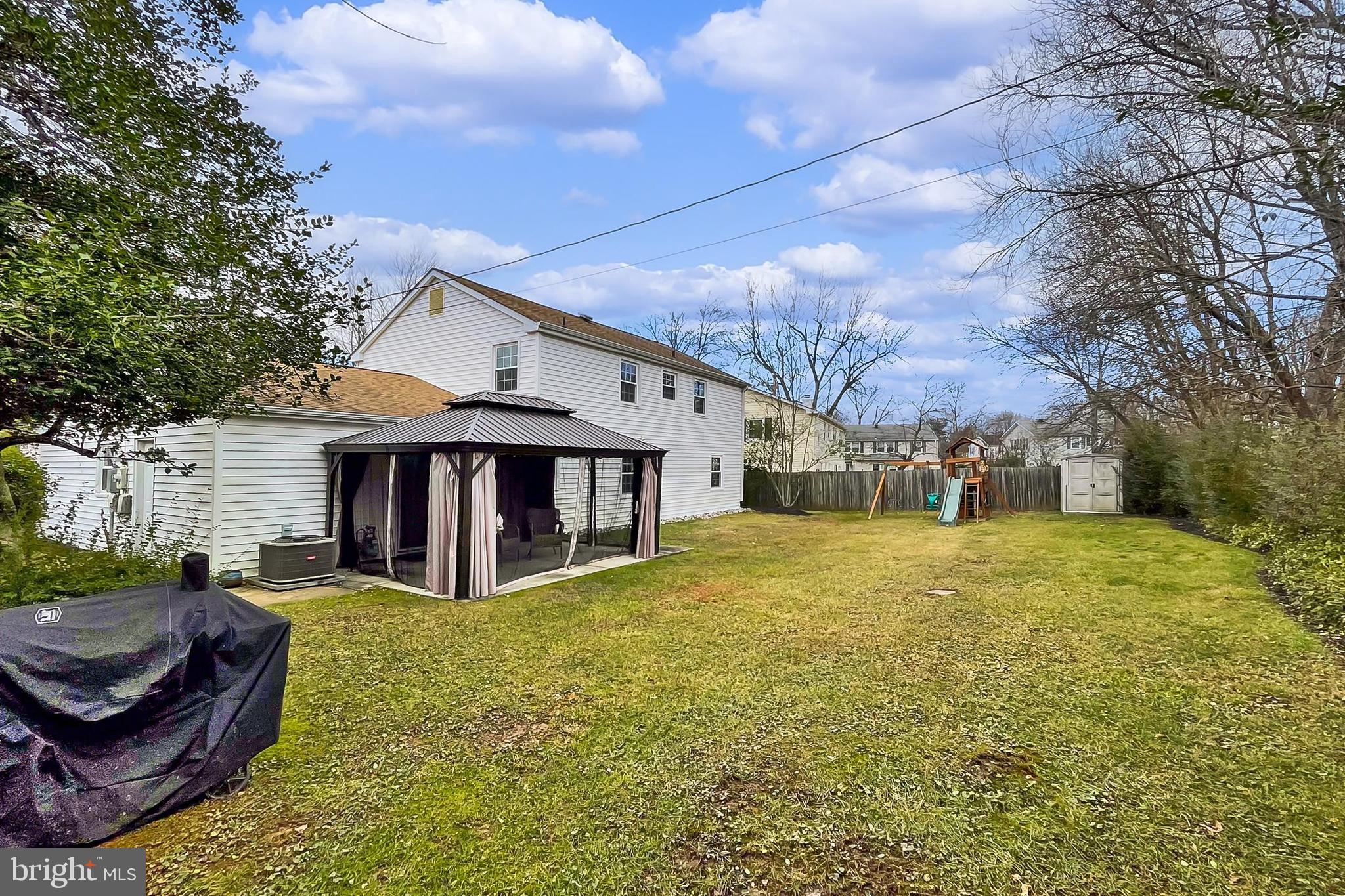 GREENBRIAR - Residential Lease