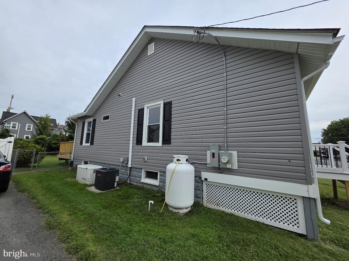 PERRYVILLE - Residential