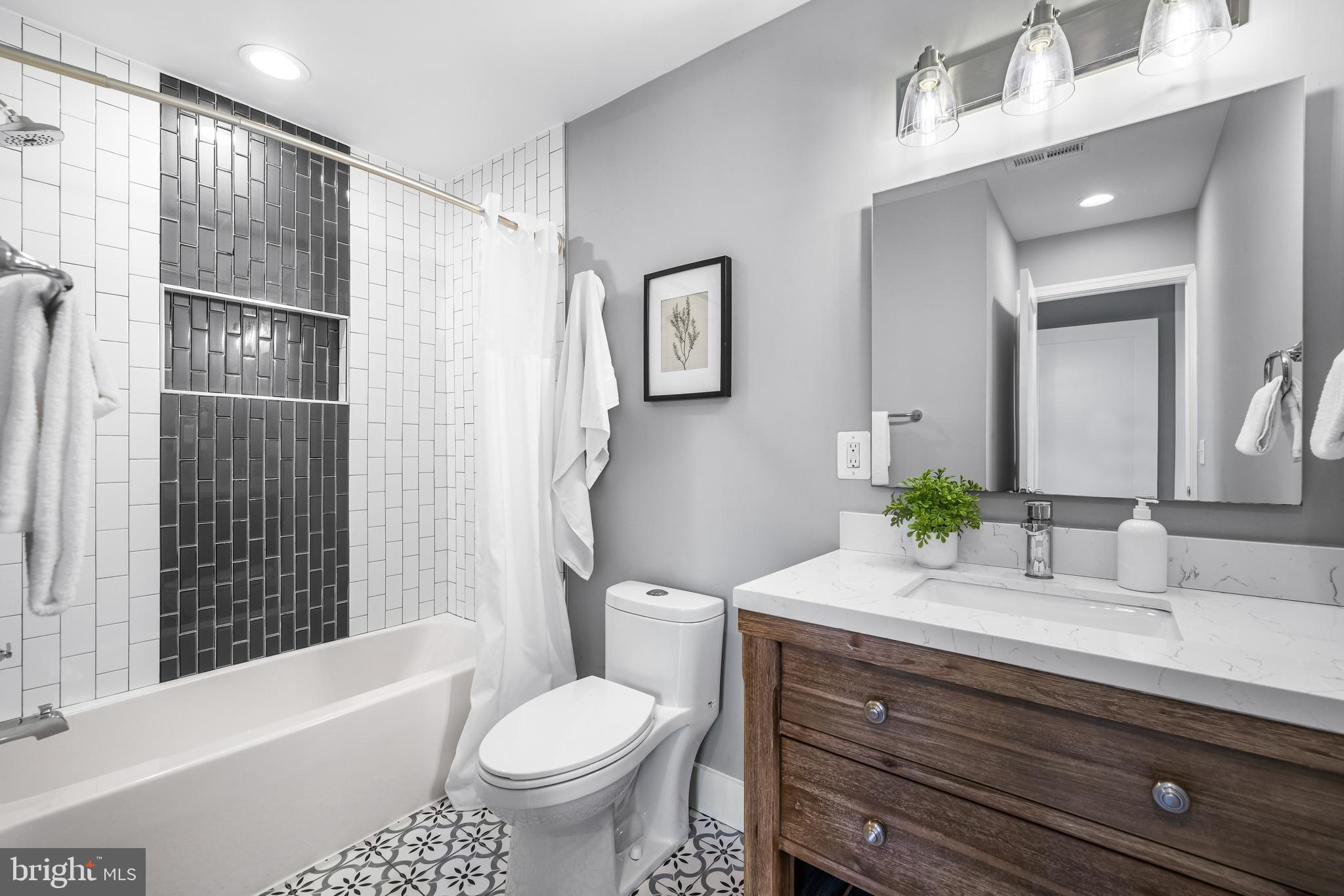 UPPER FELLS POINT - Residential