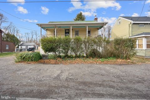 1642 BRISTOL PIKE MORRISVILLE PA 19067