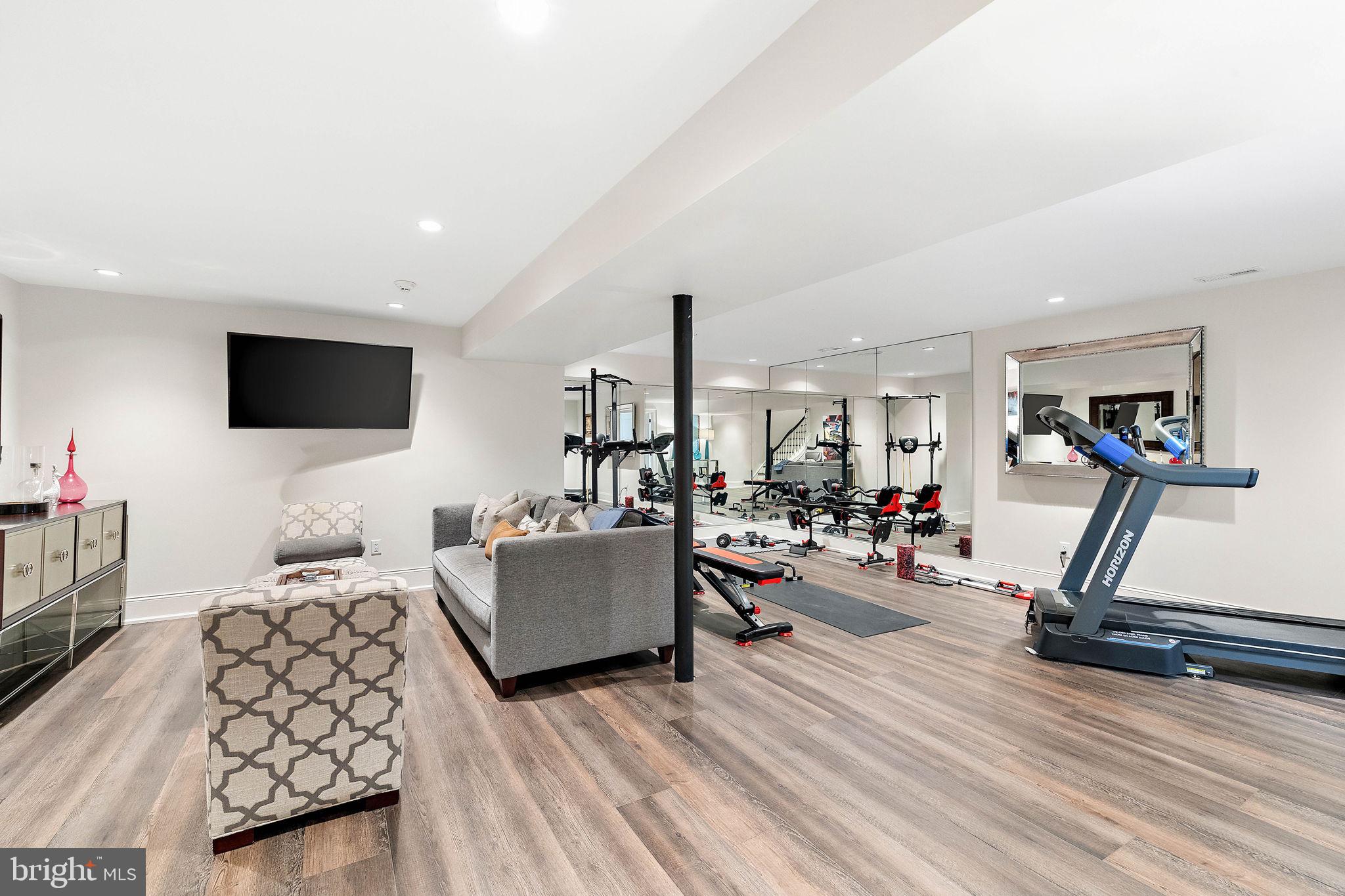 FAIR HILL - Residential