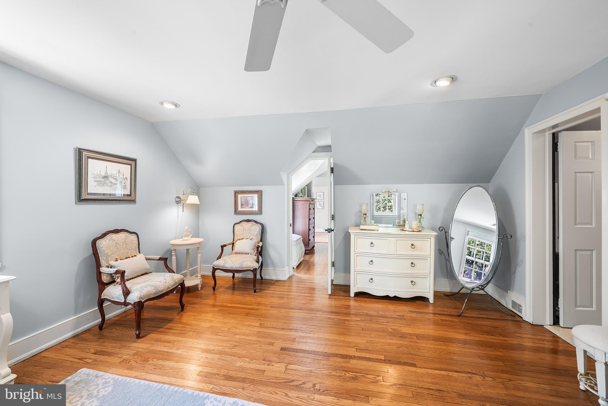 BRYN MAWR - Residential