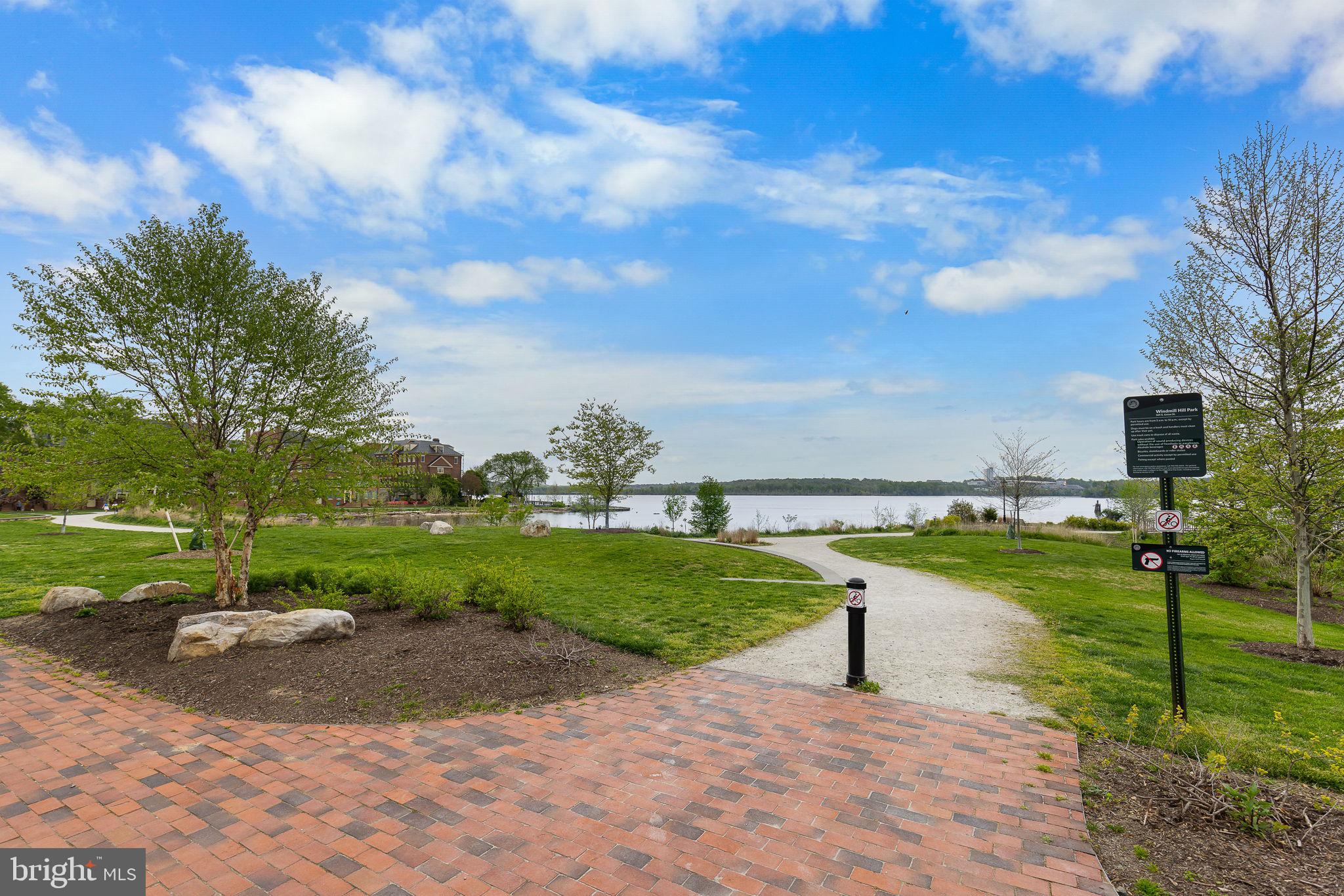 107 POMMANDER WALK
