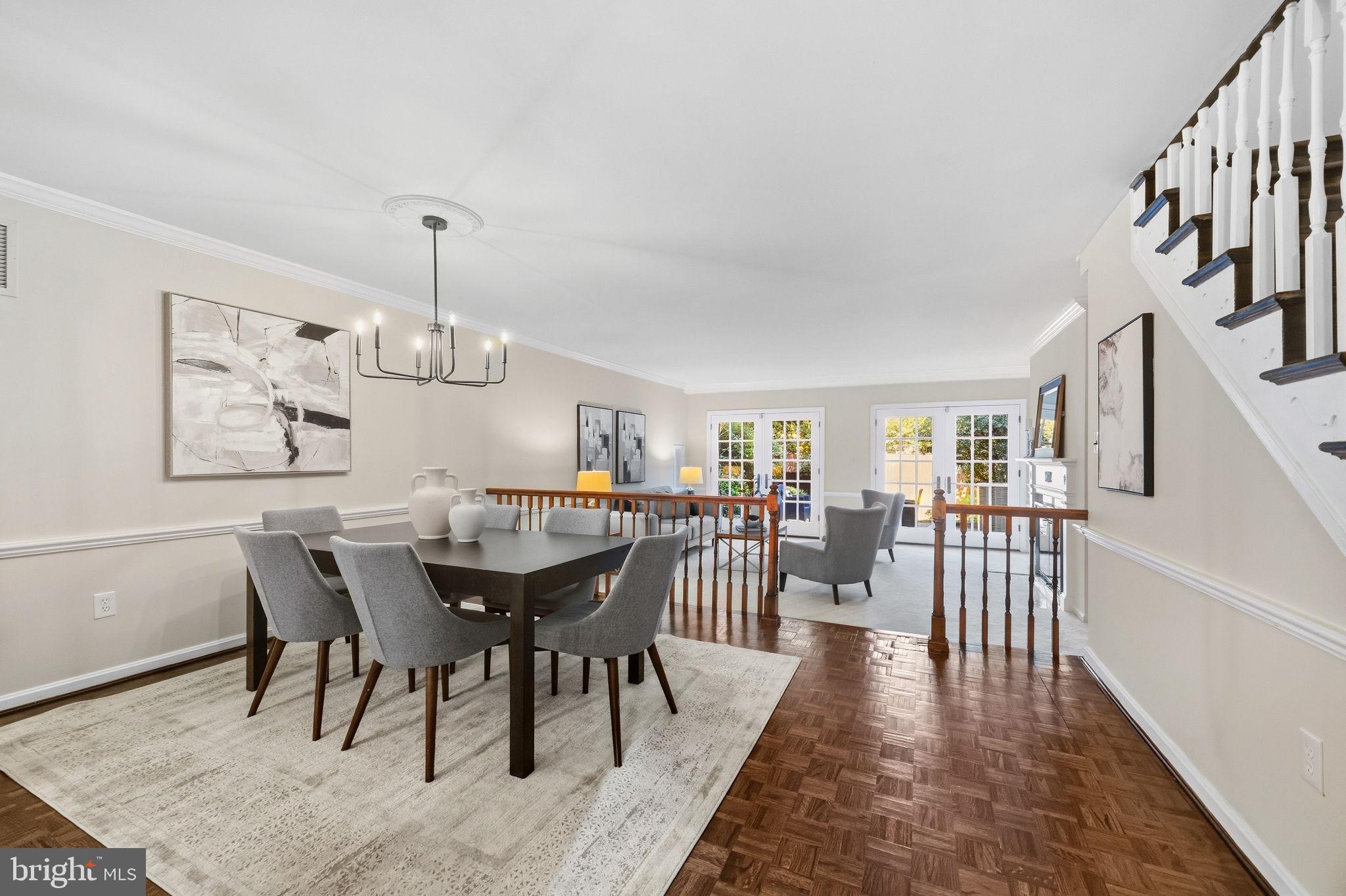 107 POMMANDER WALK
