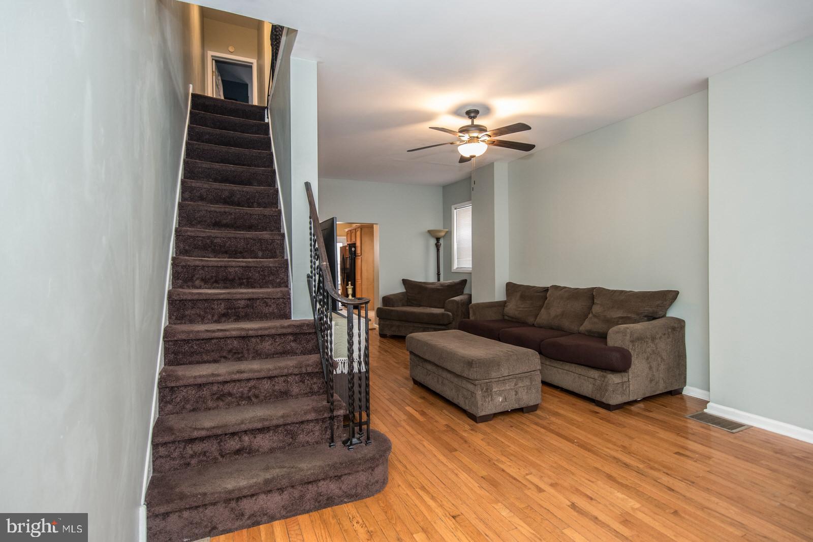 BRIDESBURG - Residential