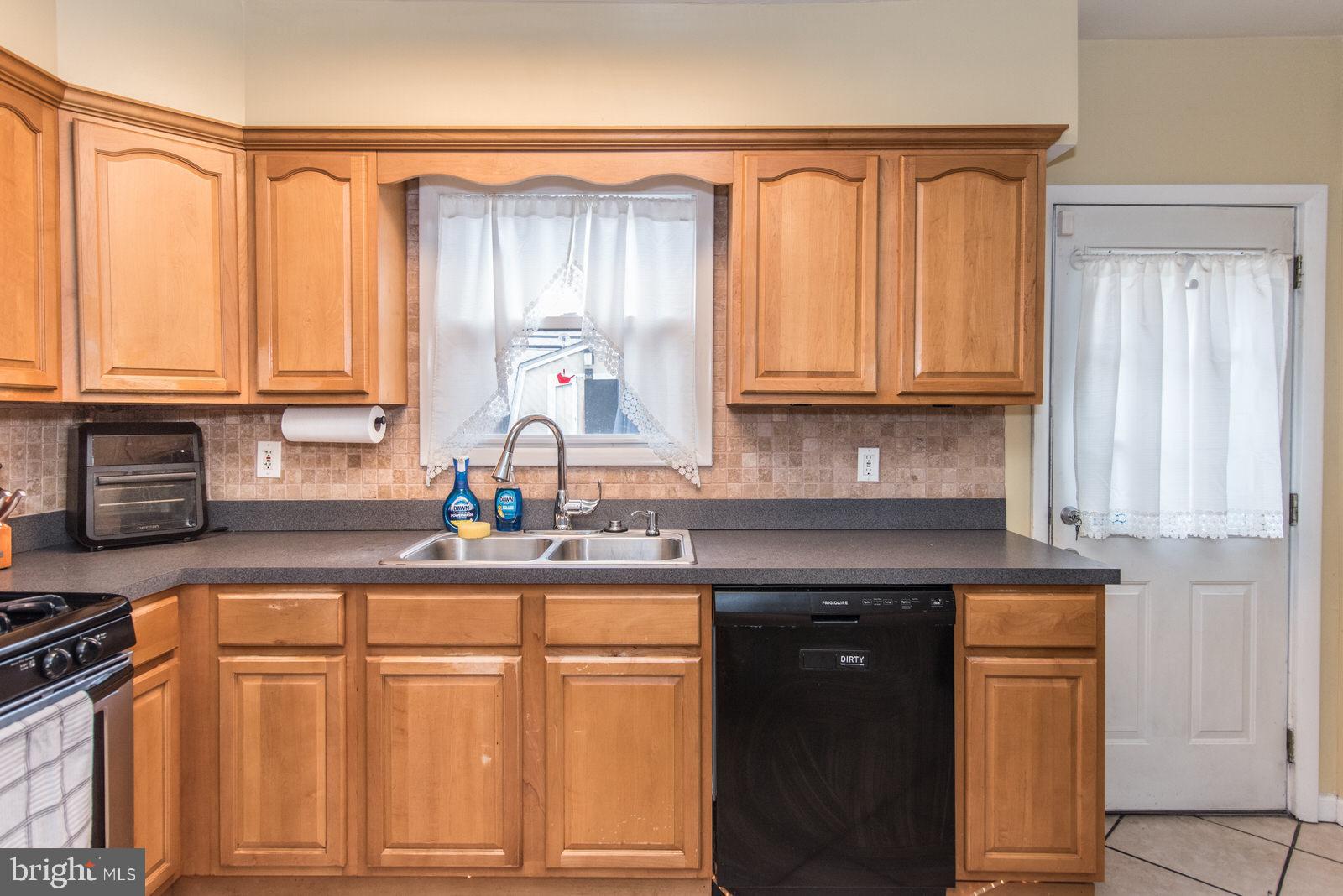 BRIDESBURG - Residential