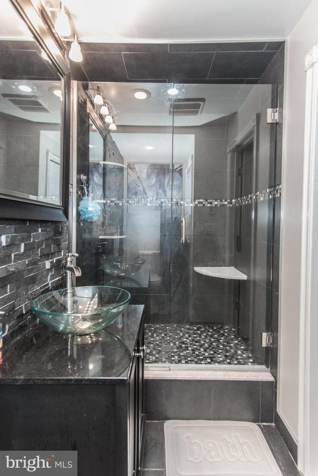 BRIDESBURG - Residential