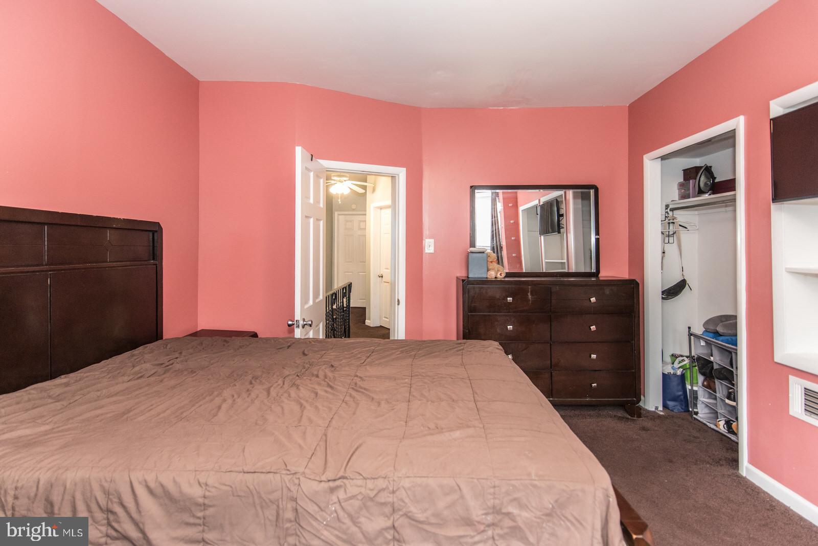 BRIDESBURG - Residential