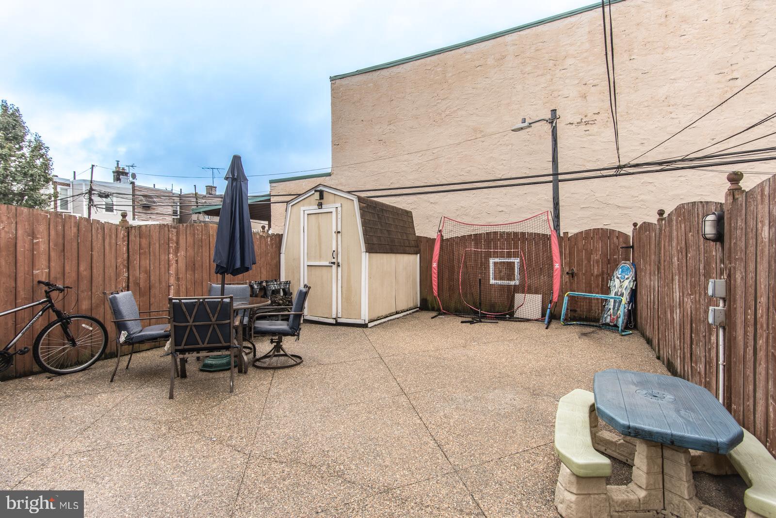 BRIDESBURG - Residential