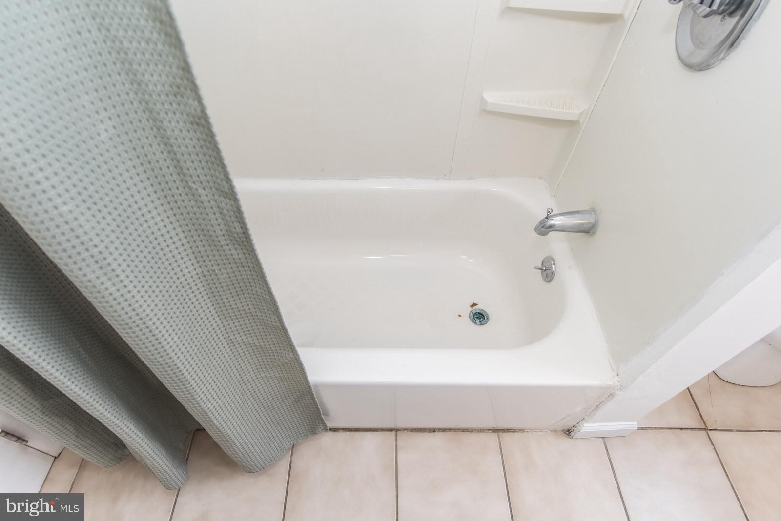 BRIDESBURG - Residential