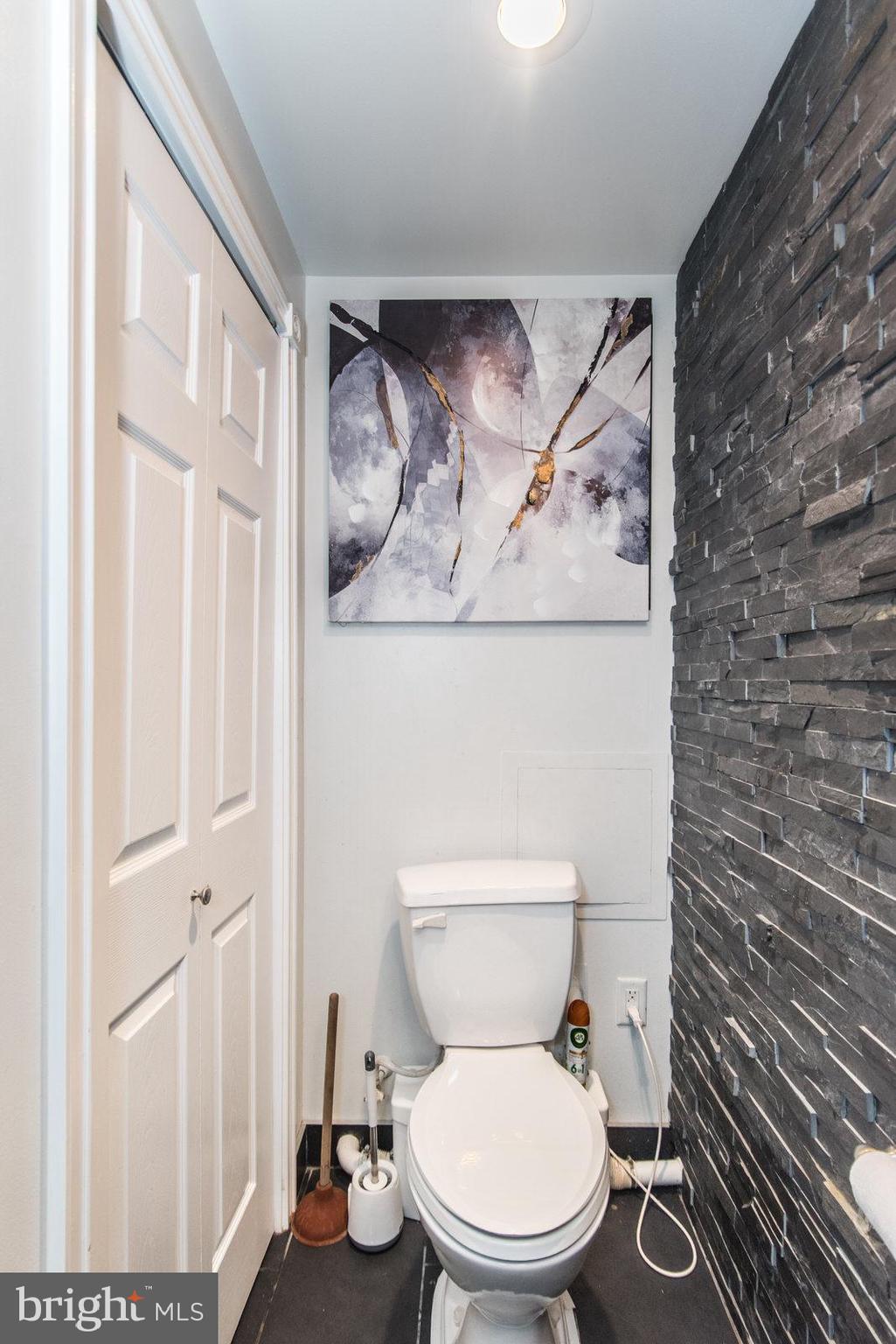 BRIDESBURG - Residential