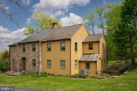 11 WELLER ROAD BOYERTOWN PA 19512