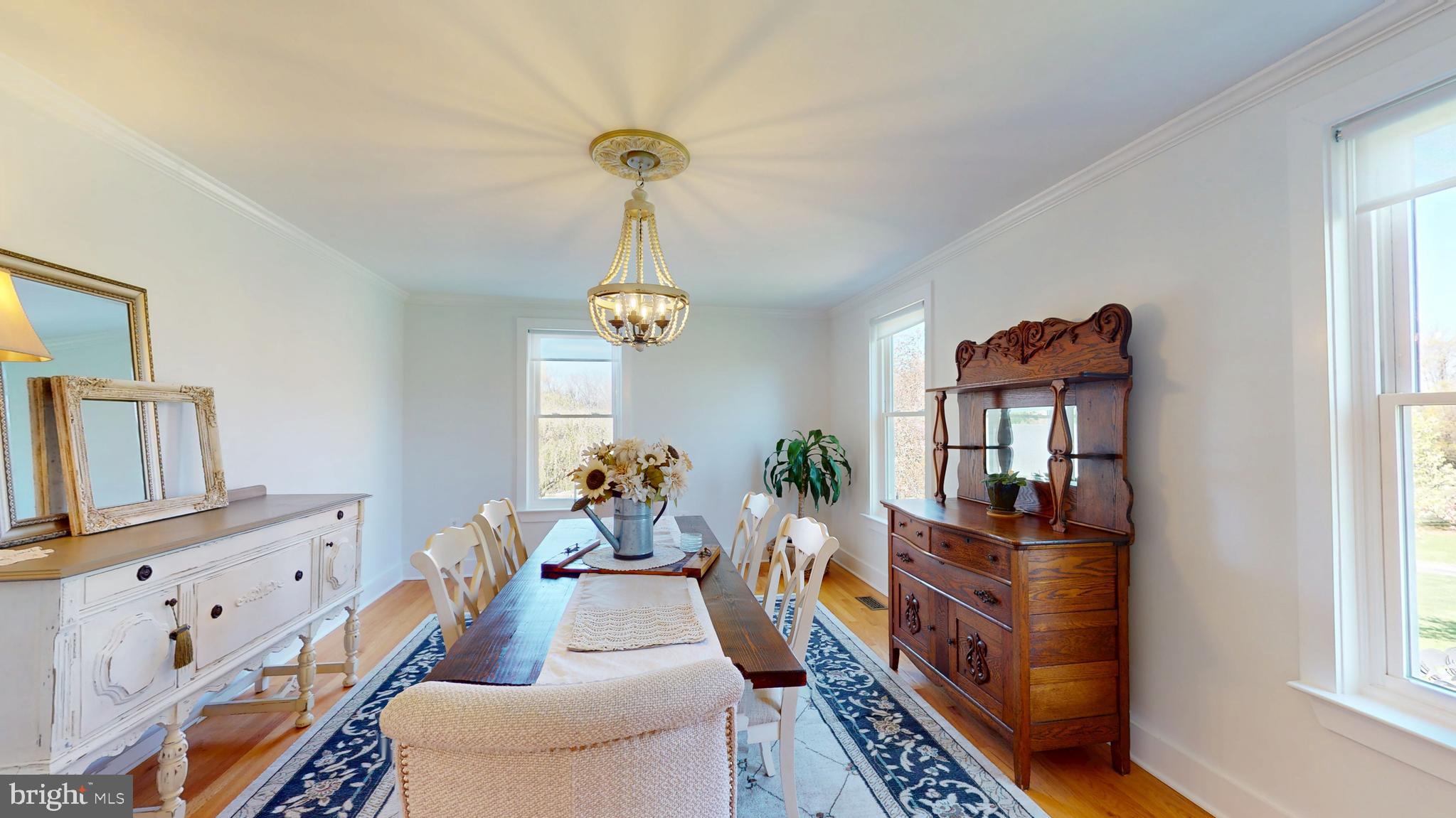 HUNTS END - Residential