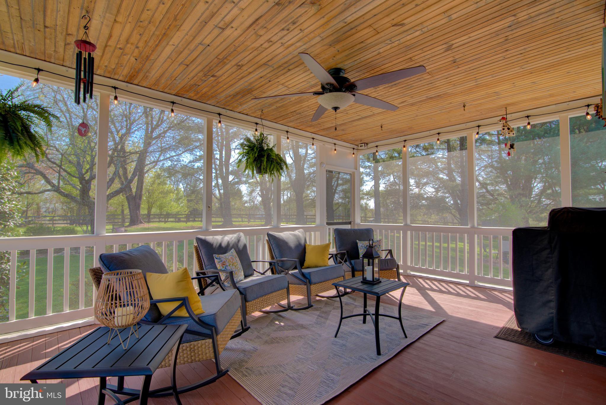 HUNTS END - Residential