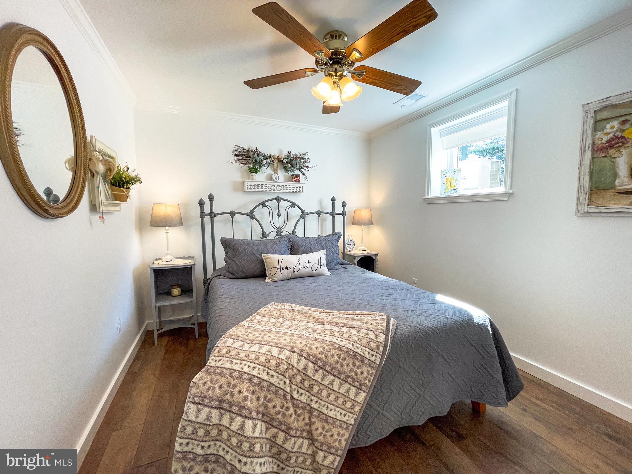 HUNTS END - Residential