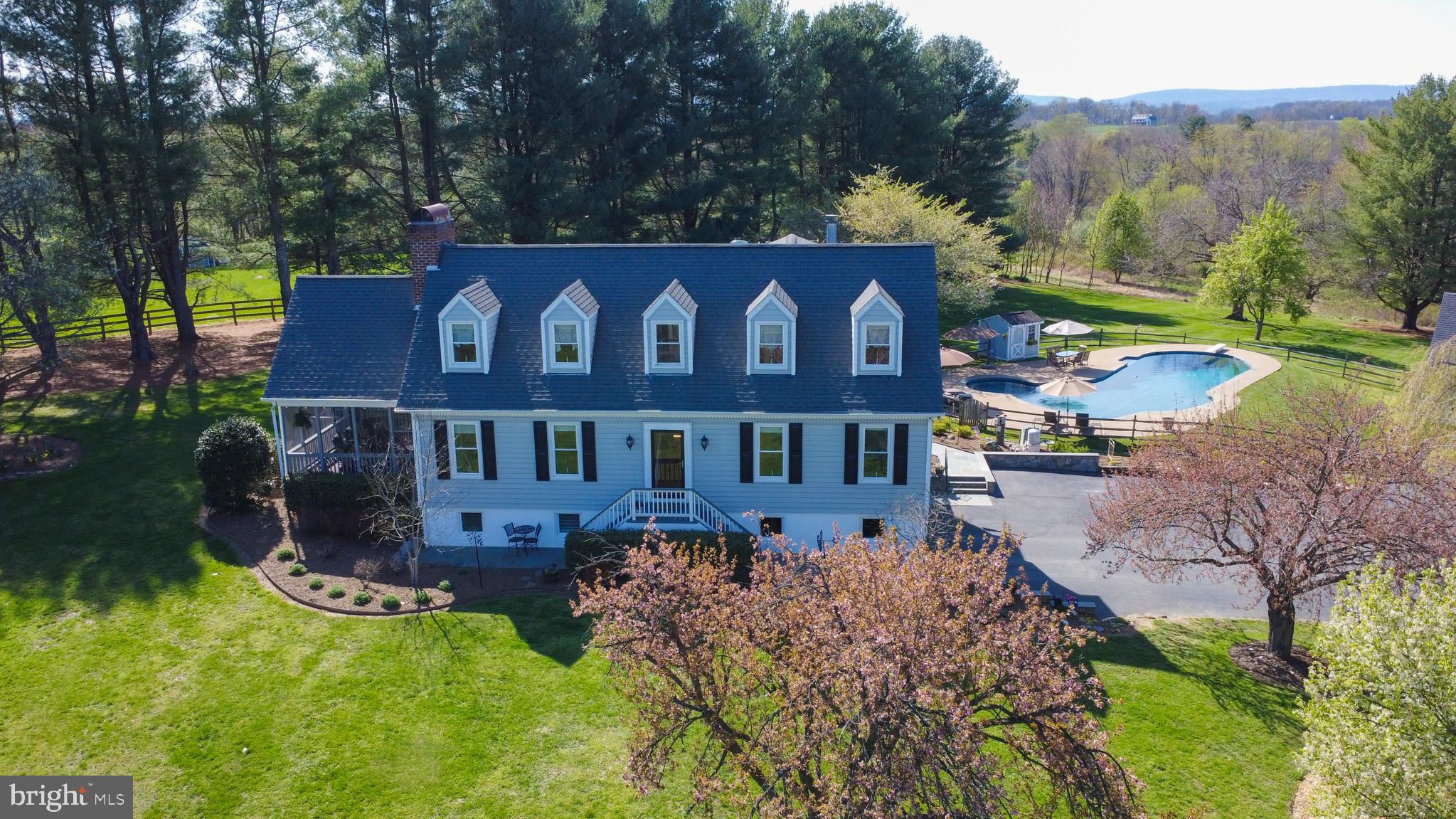 HUNTS END - Residential