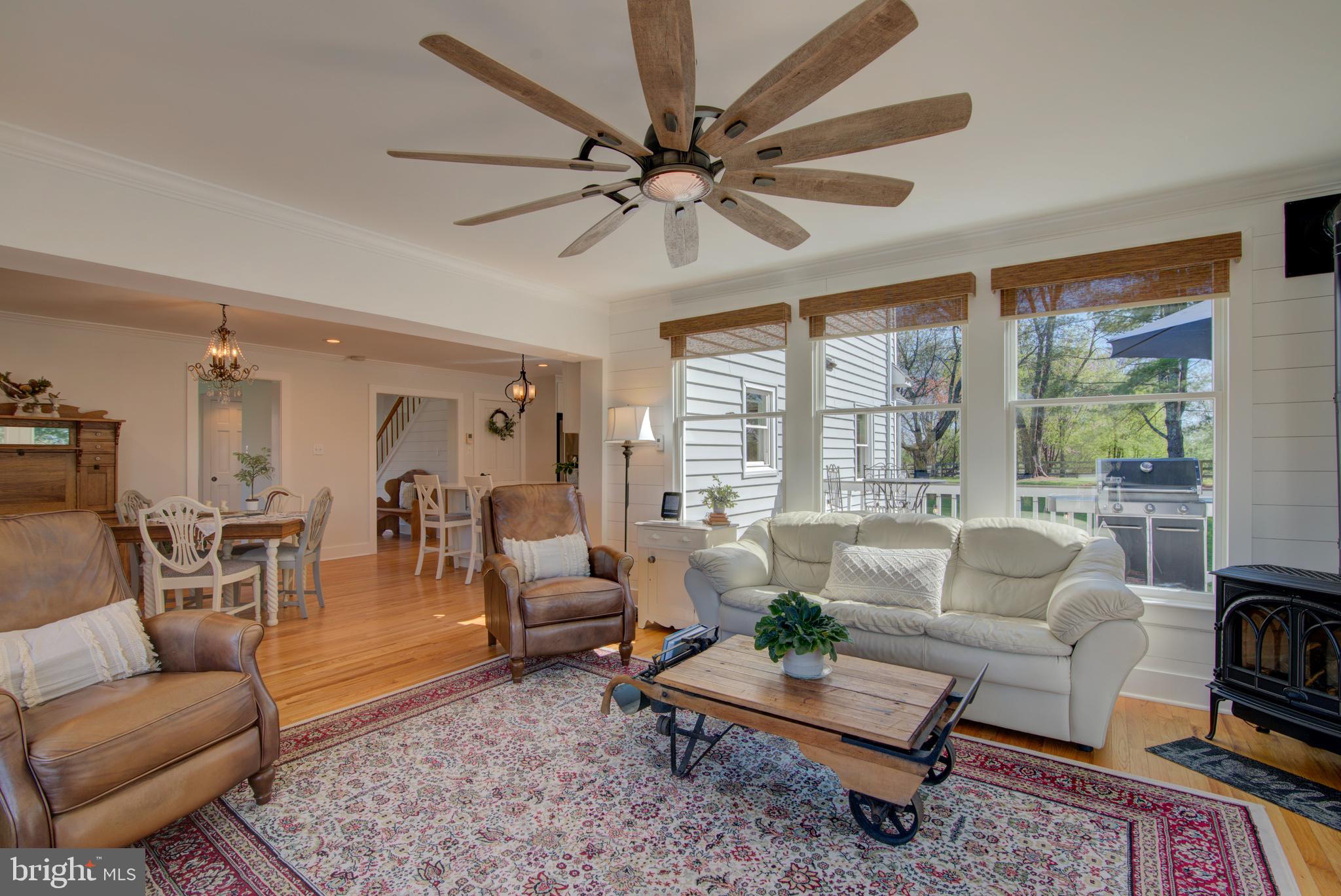 HUNTS END - Residential