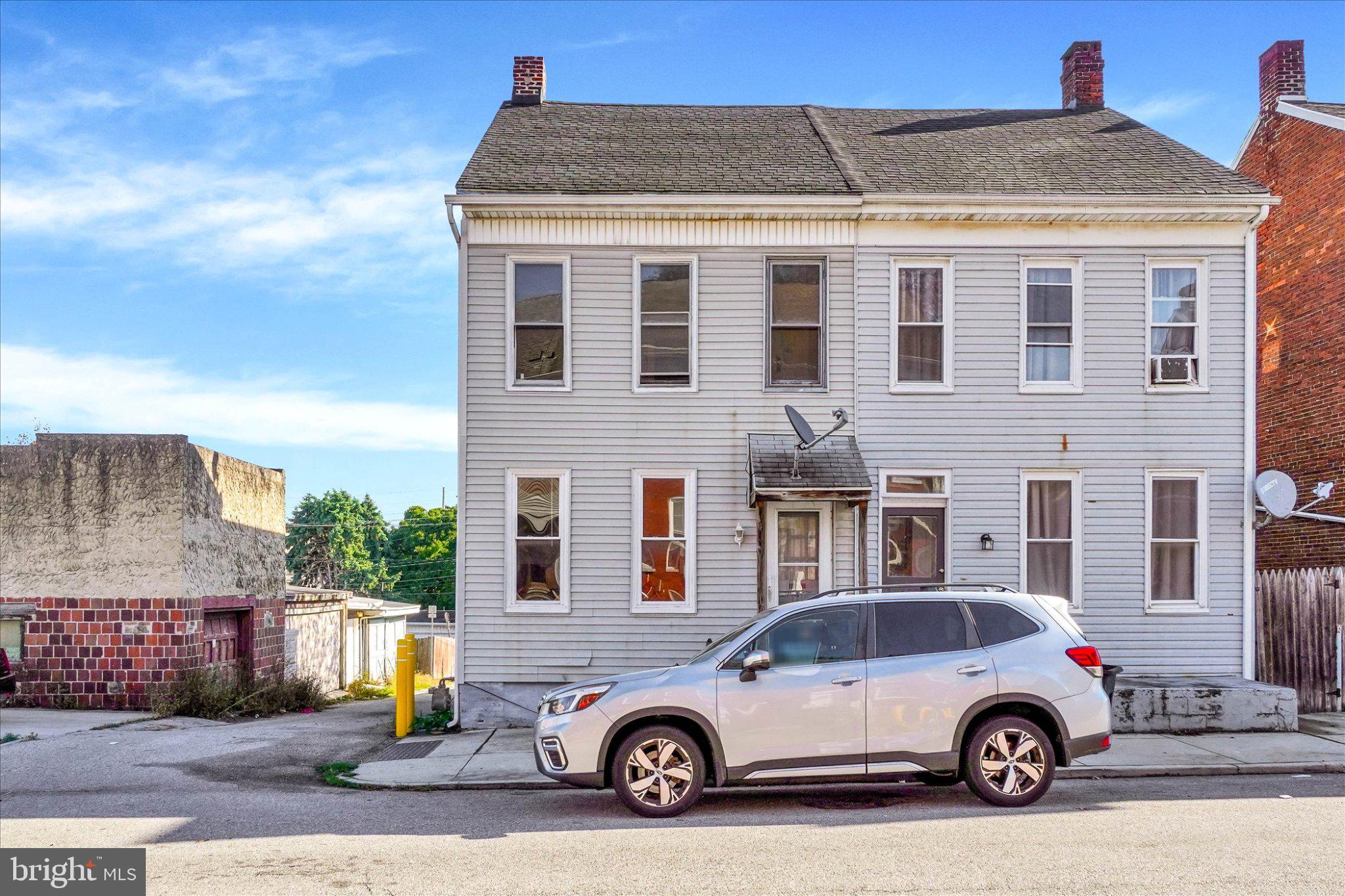 459 JUNIPER STREET