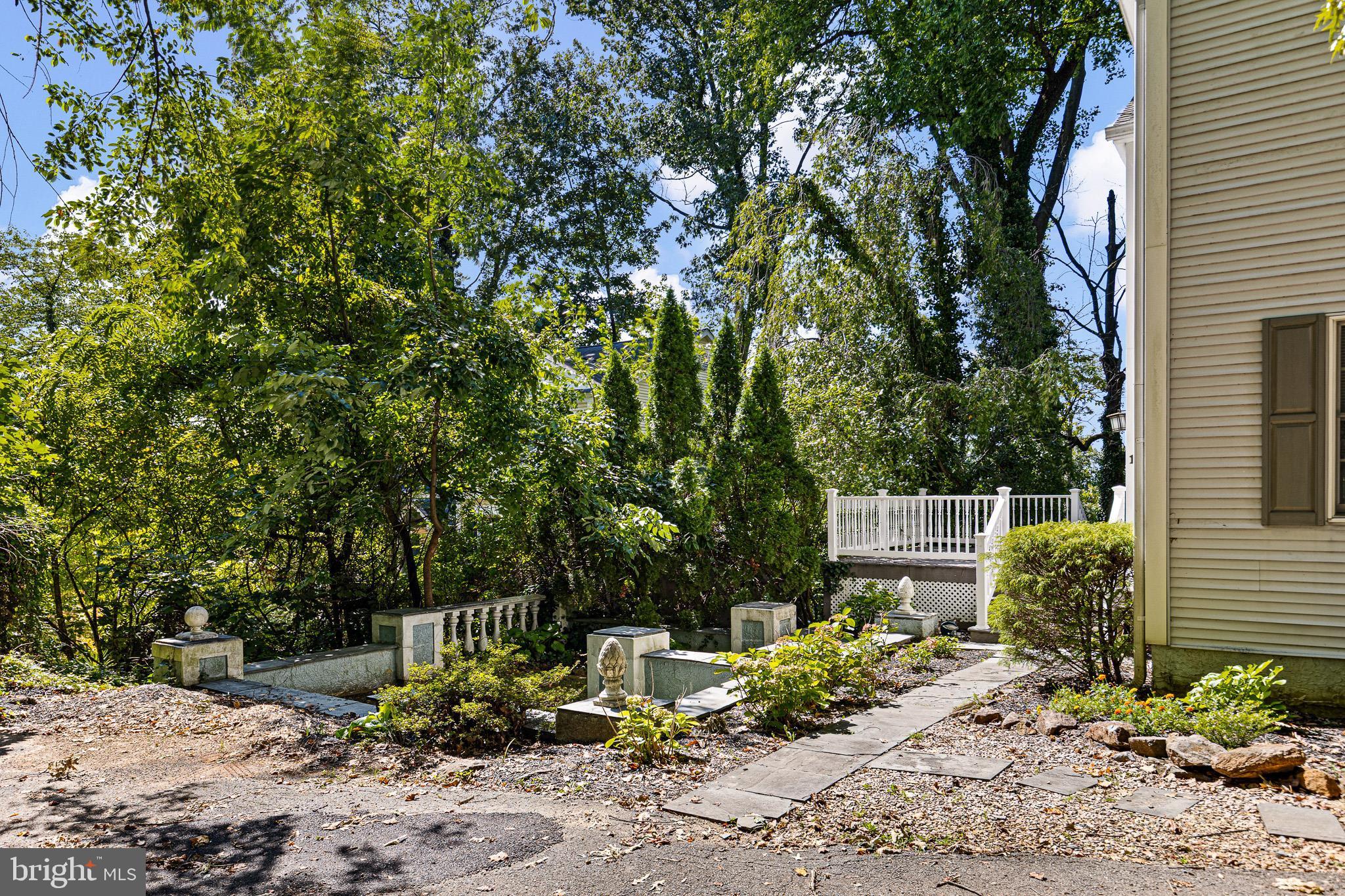 1 LIGHTHOUSE ROAD
