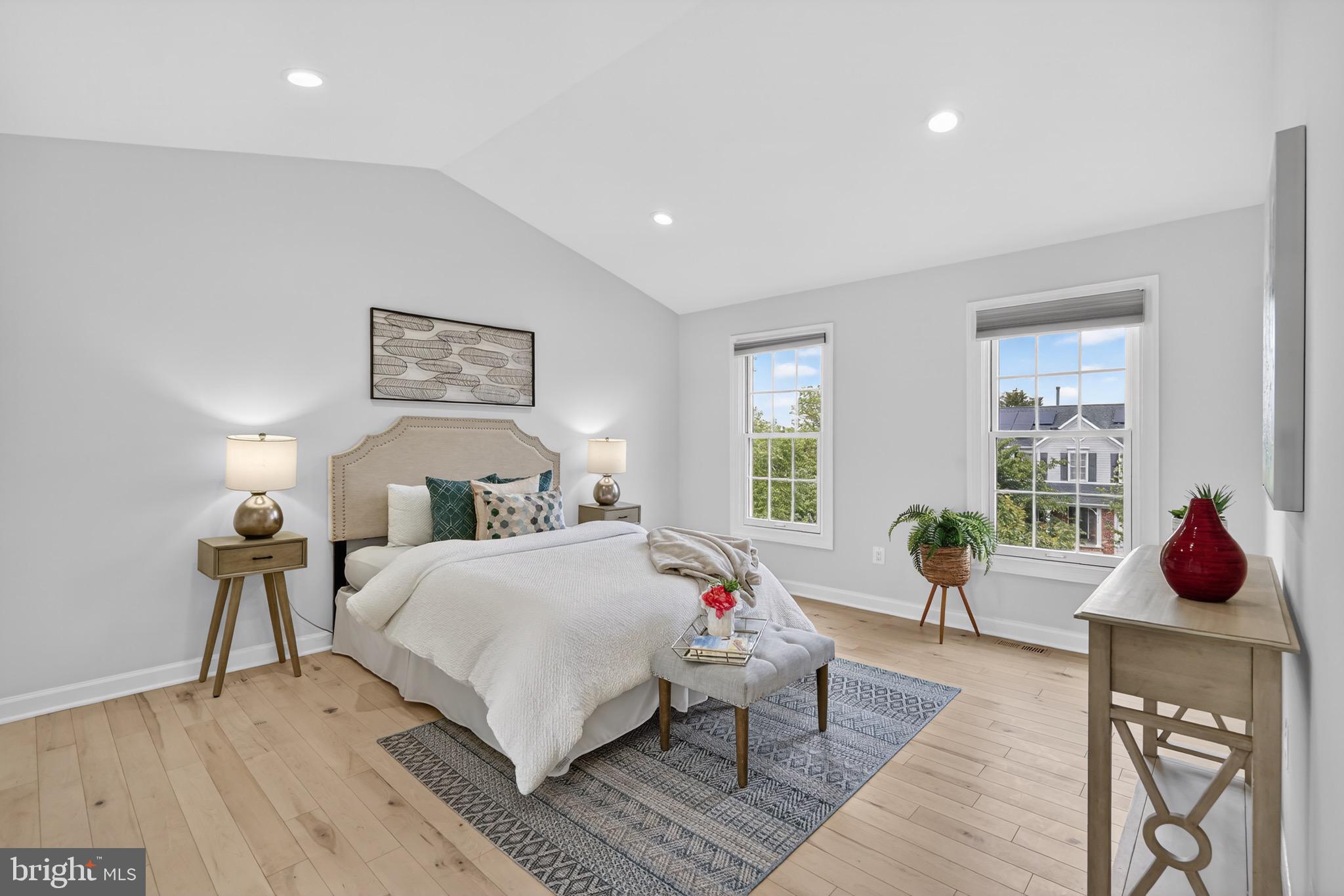 STONEBRIDGE - Residential