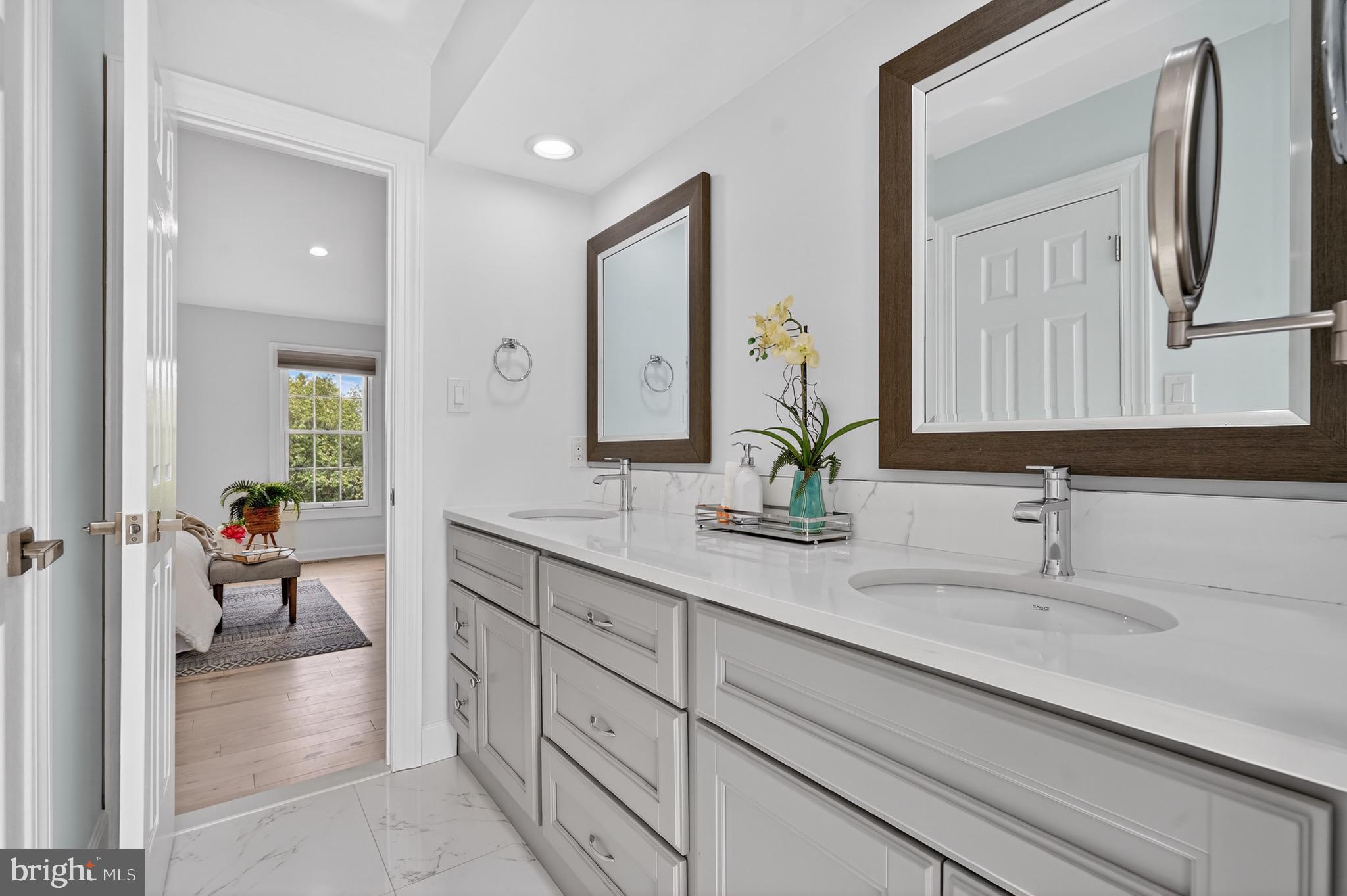 STONEBRIDGE - Residential