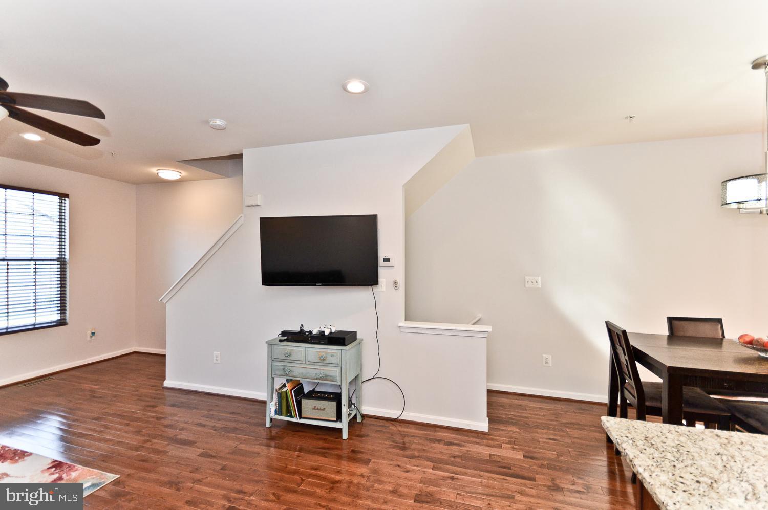 GLENEAGLES AT ST CHARLES - Residential