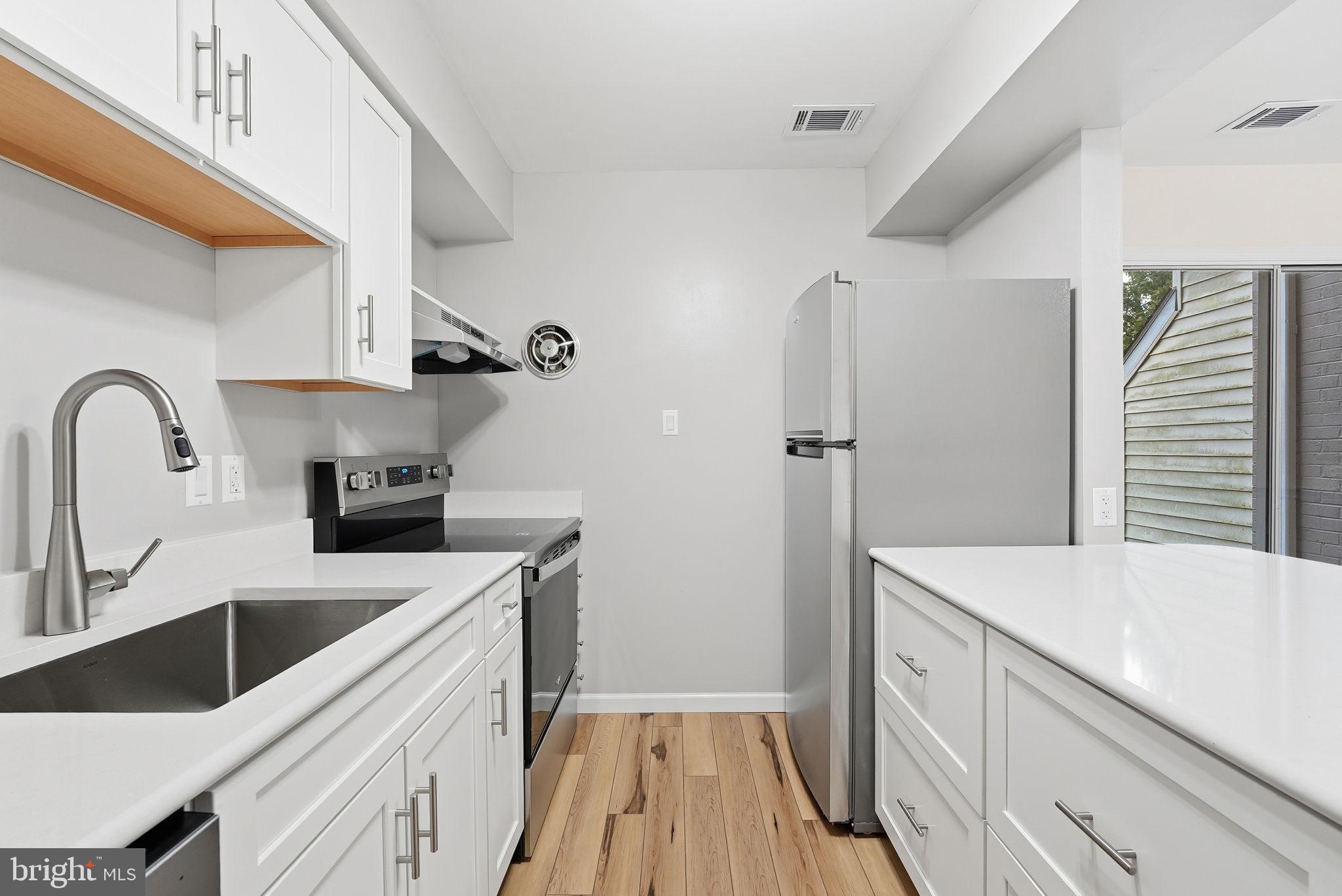 DALE CITY - Residential