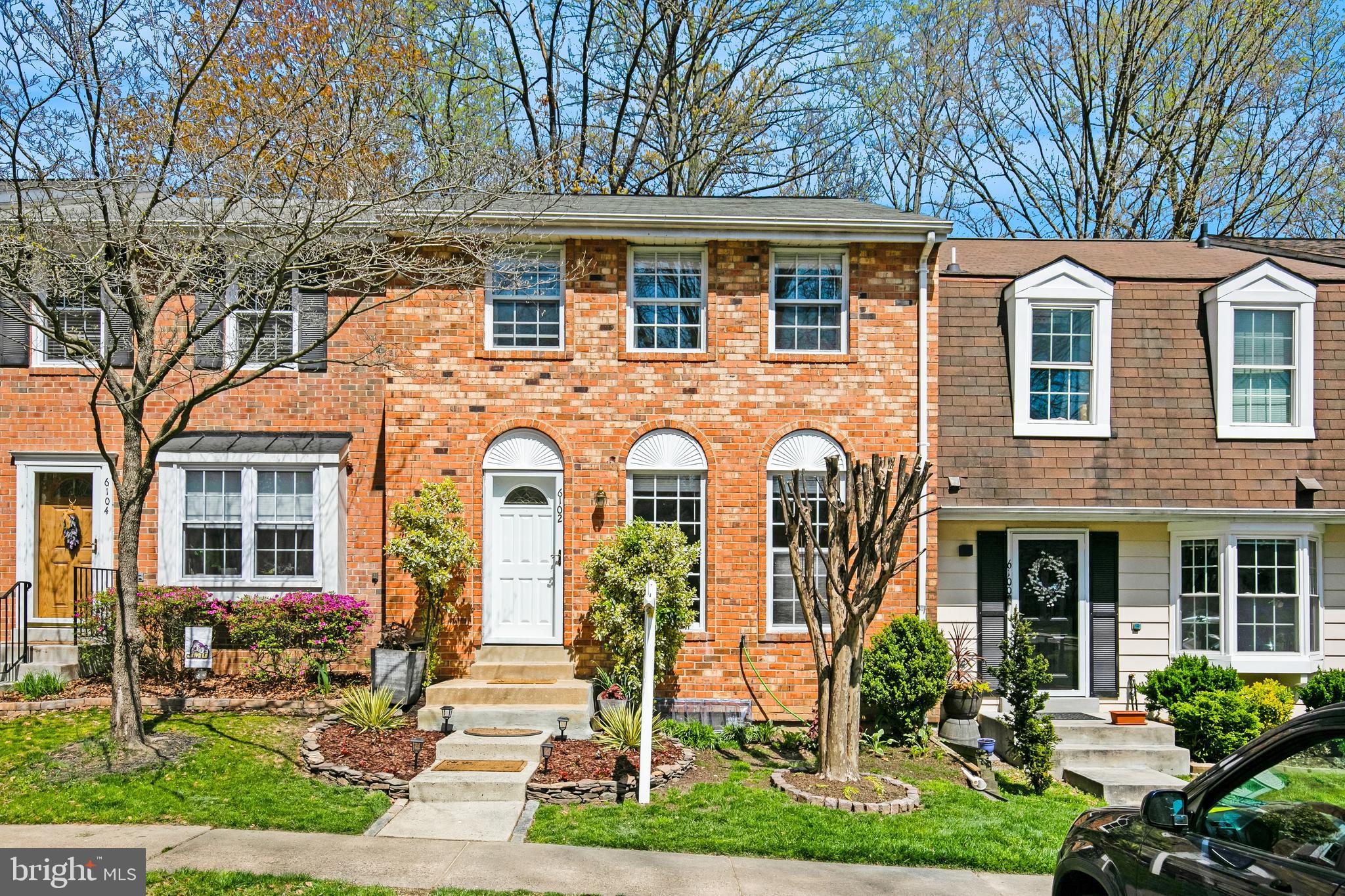 BURKE CENTRE - Residential