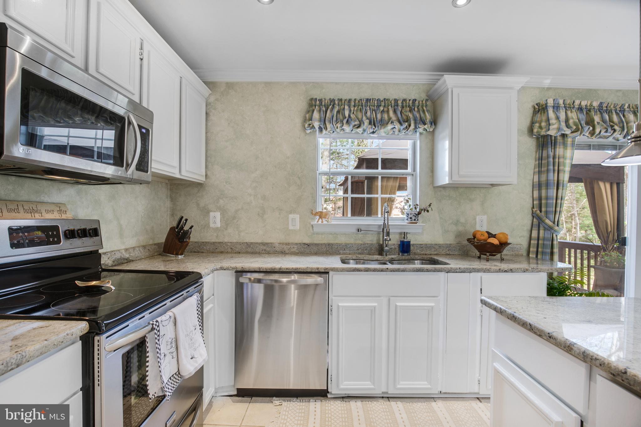 BURKE CENTRE - Residential