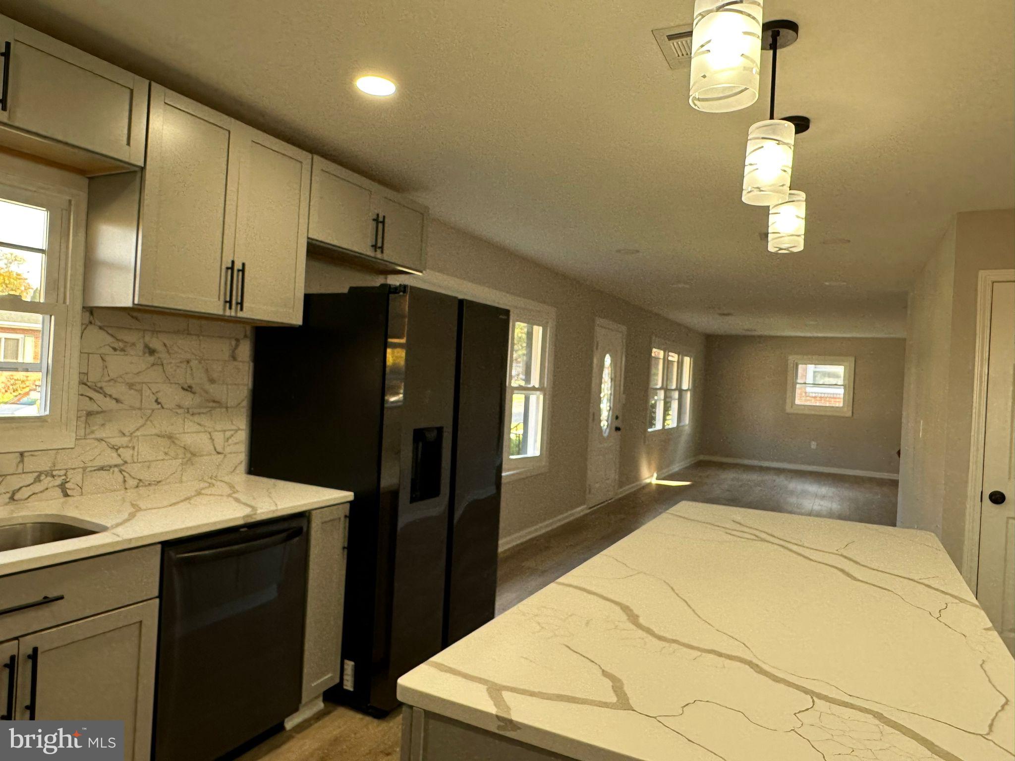 EASTVIEW - Residential