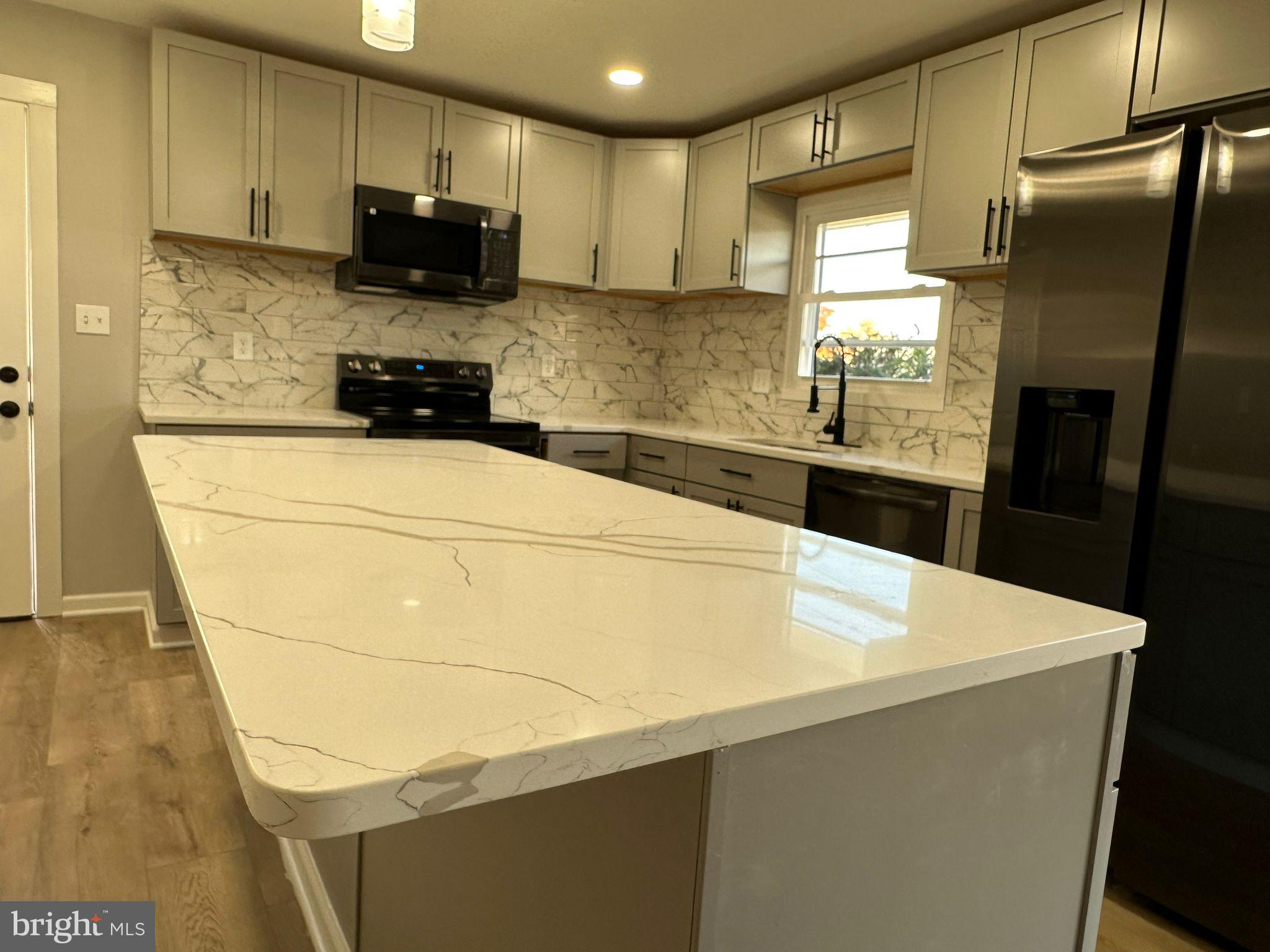 EASTVIEW - Residential