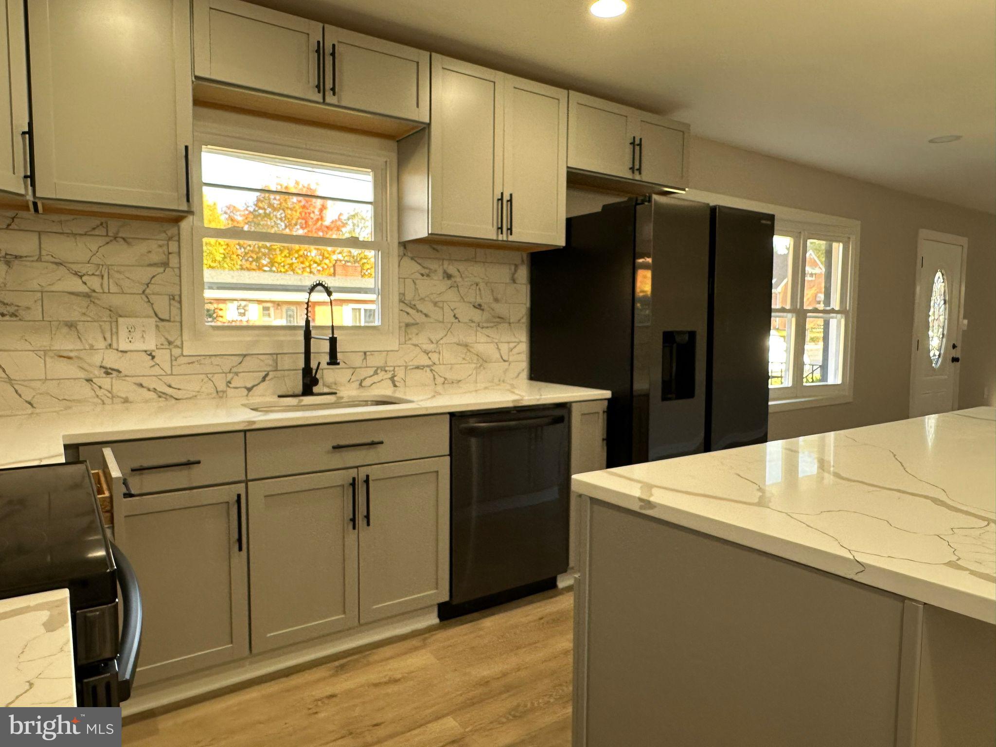 EASTVIEW - Residential