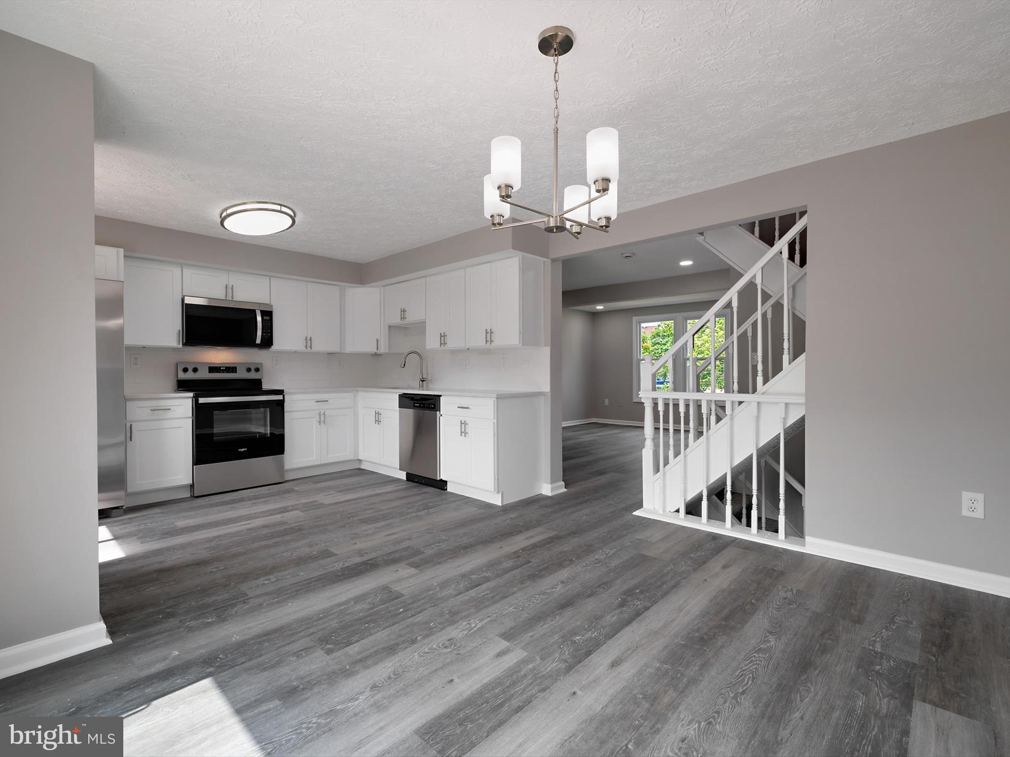 3513 WOODBROOK COURT
