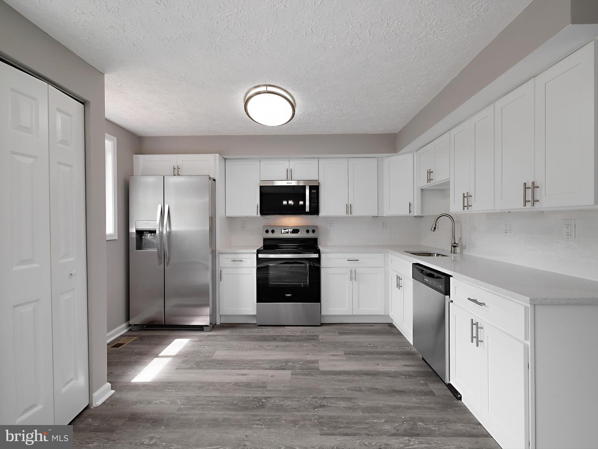 3513 WOODBROOK COURT