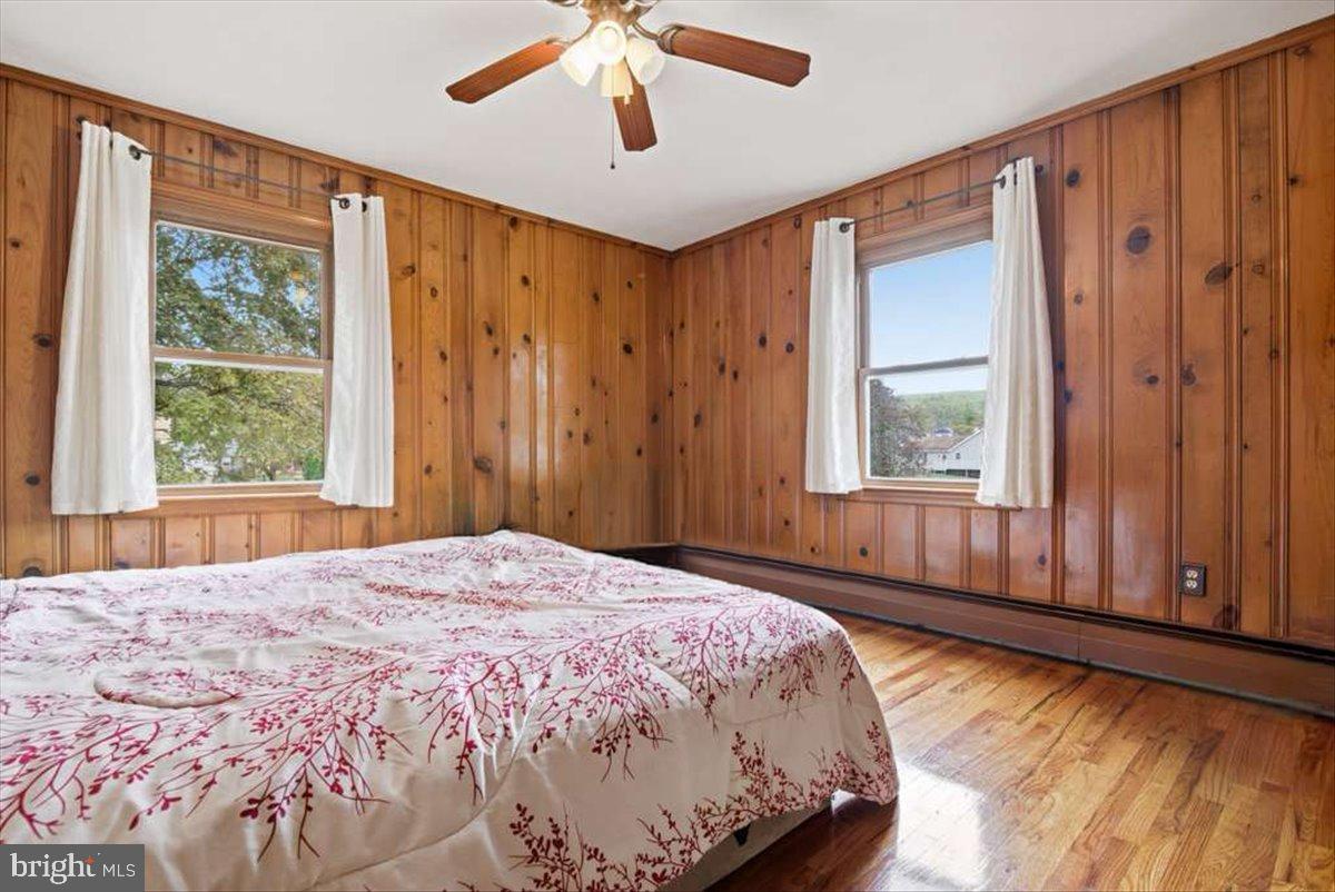 HOMETOWN - Residential