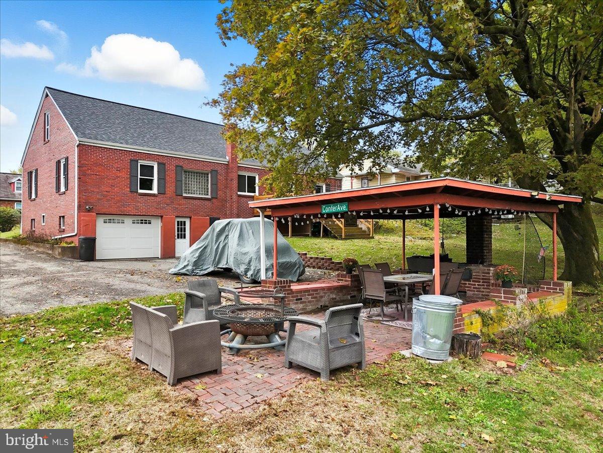 HOMETOWN - Residential