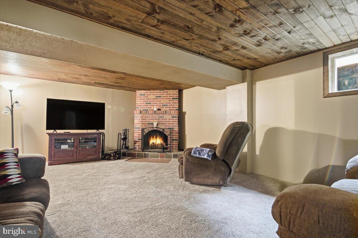 HOMETOWN - Residential