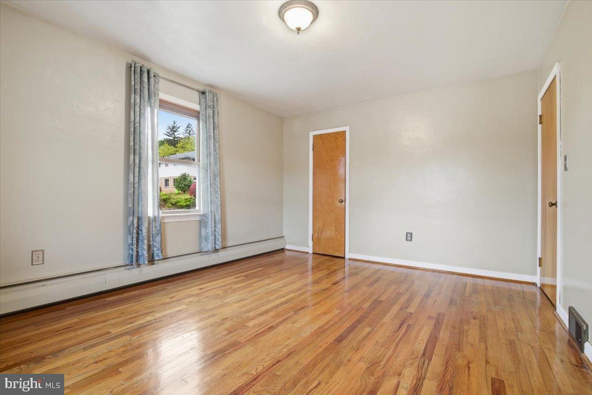 HOMETOWN - Residential