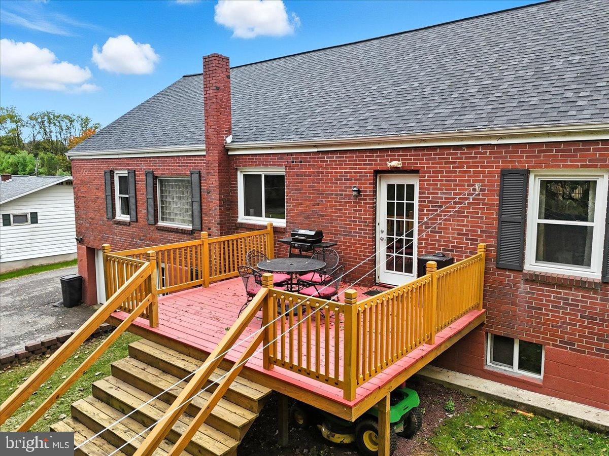 HOMETOWN - Residential