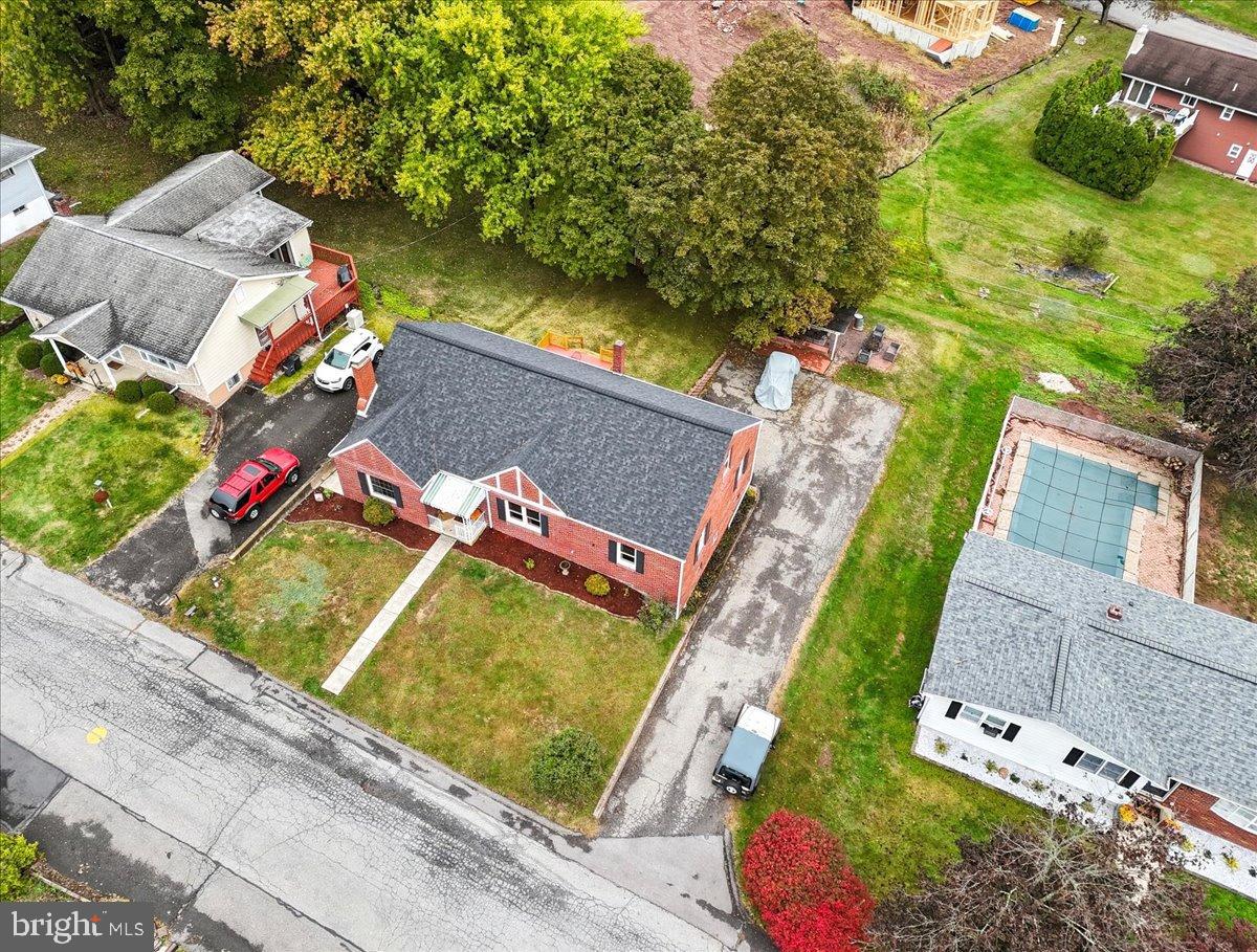 HOMETOWN - Residential