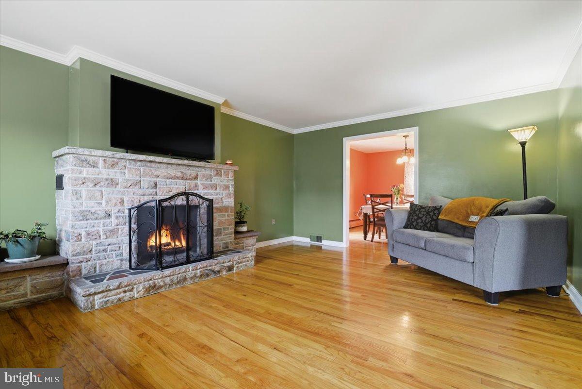 HOMETOWN - Residential