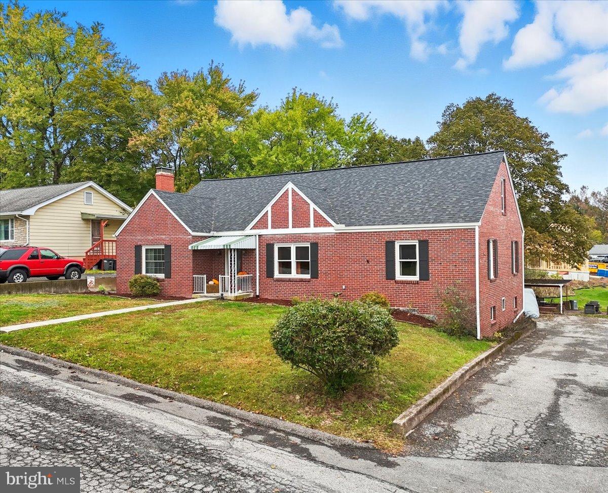 HOMETOWN - Residential