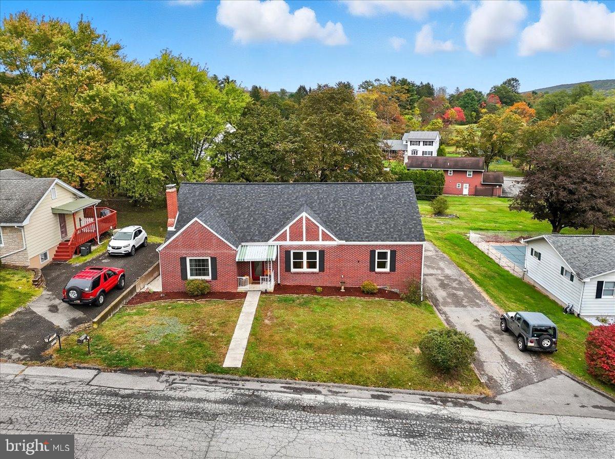 HOMETOWN - Residential