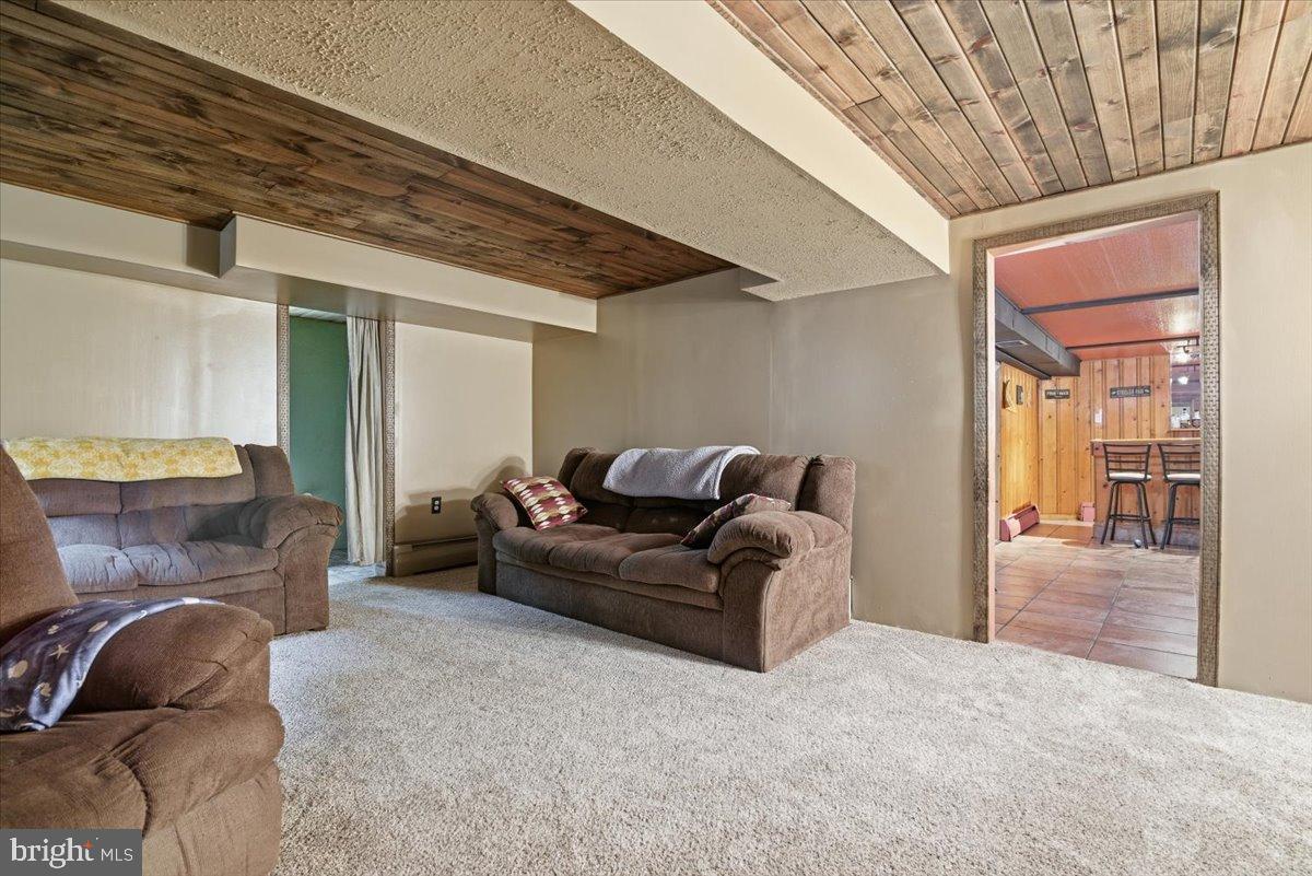 HOMETOWN - Residential